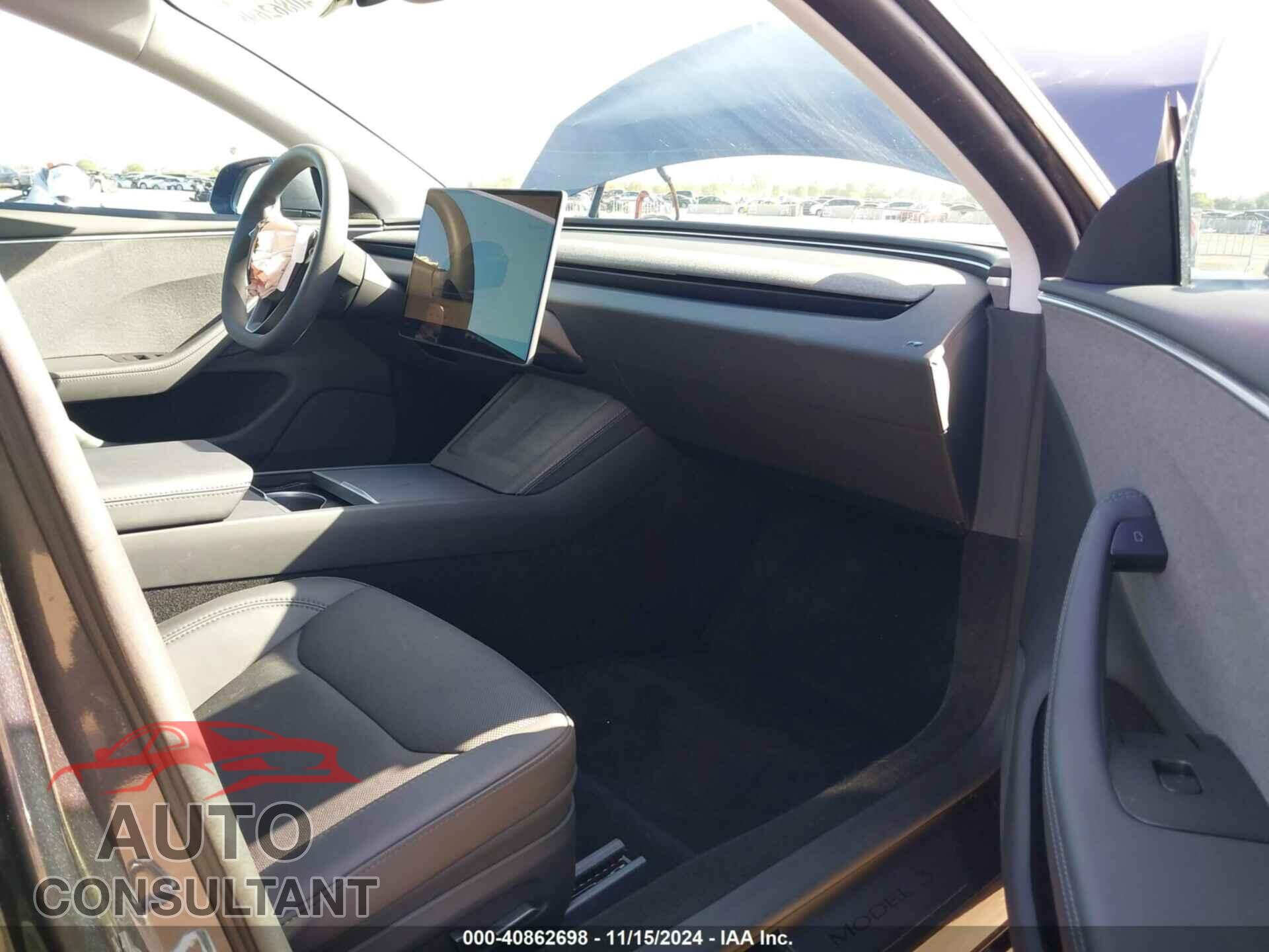 TESLA MODEL 3 2024 - 5YJ3E1EA6RF727891