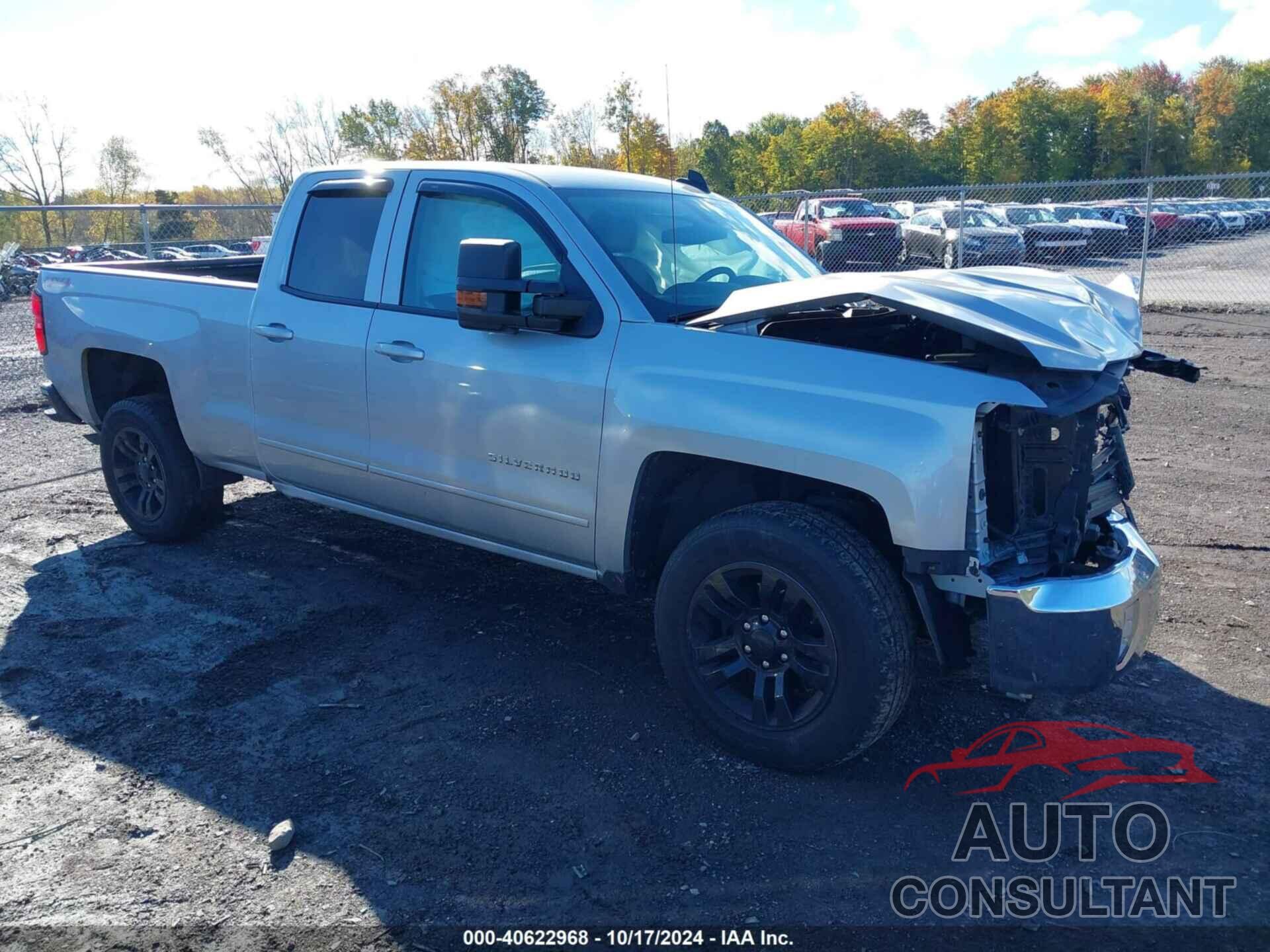 CHEVROLET SILVERADO 1500 2017 - 1GCVKREC2HZ366993