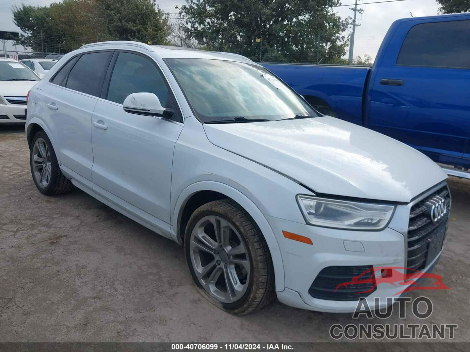 AUDI Q3 2017 - WA1HCCFS3HR009362