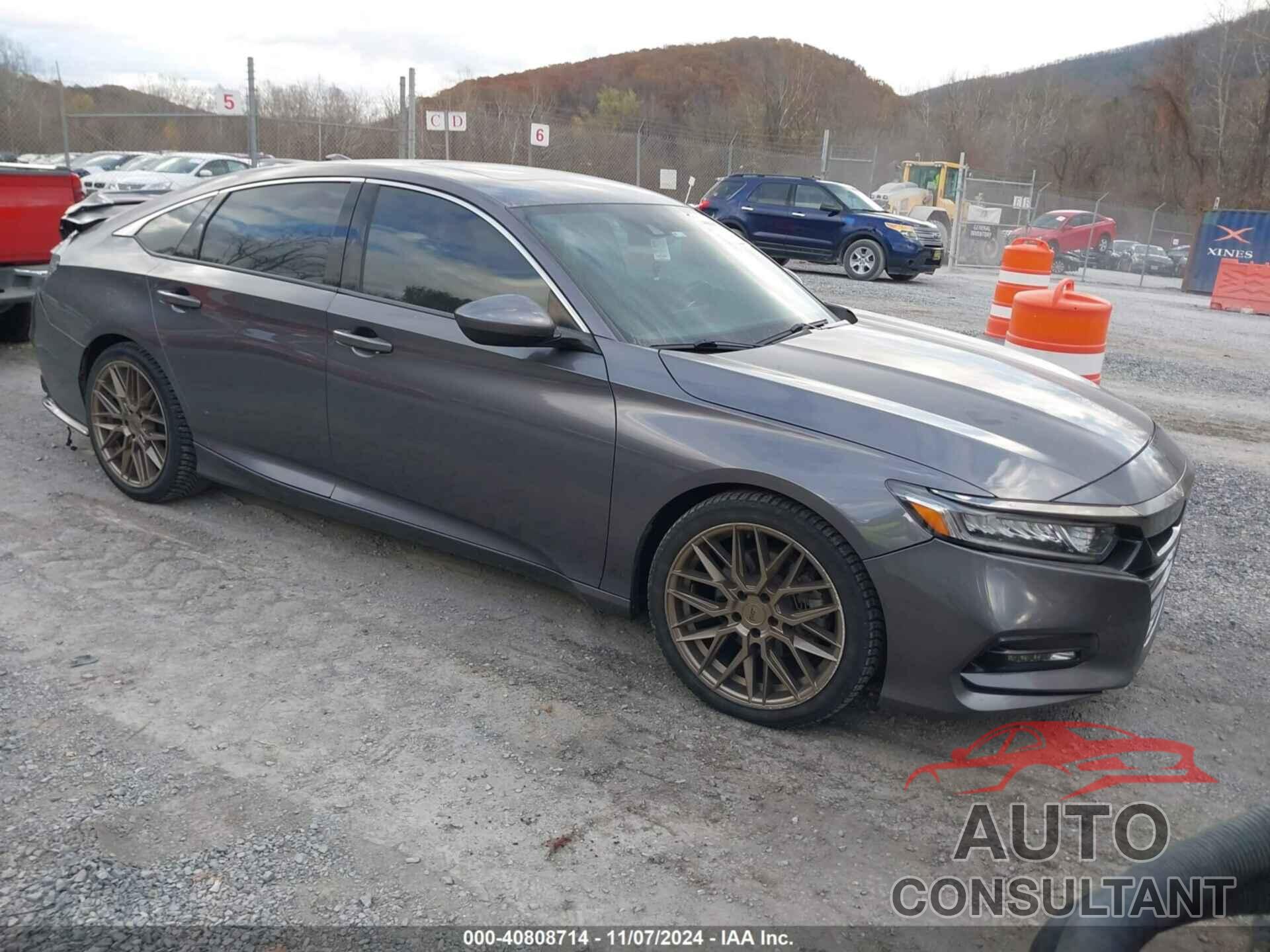 HONDA ACCORD 2018 - 1HGCV2F32JA043053