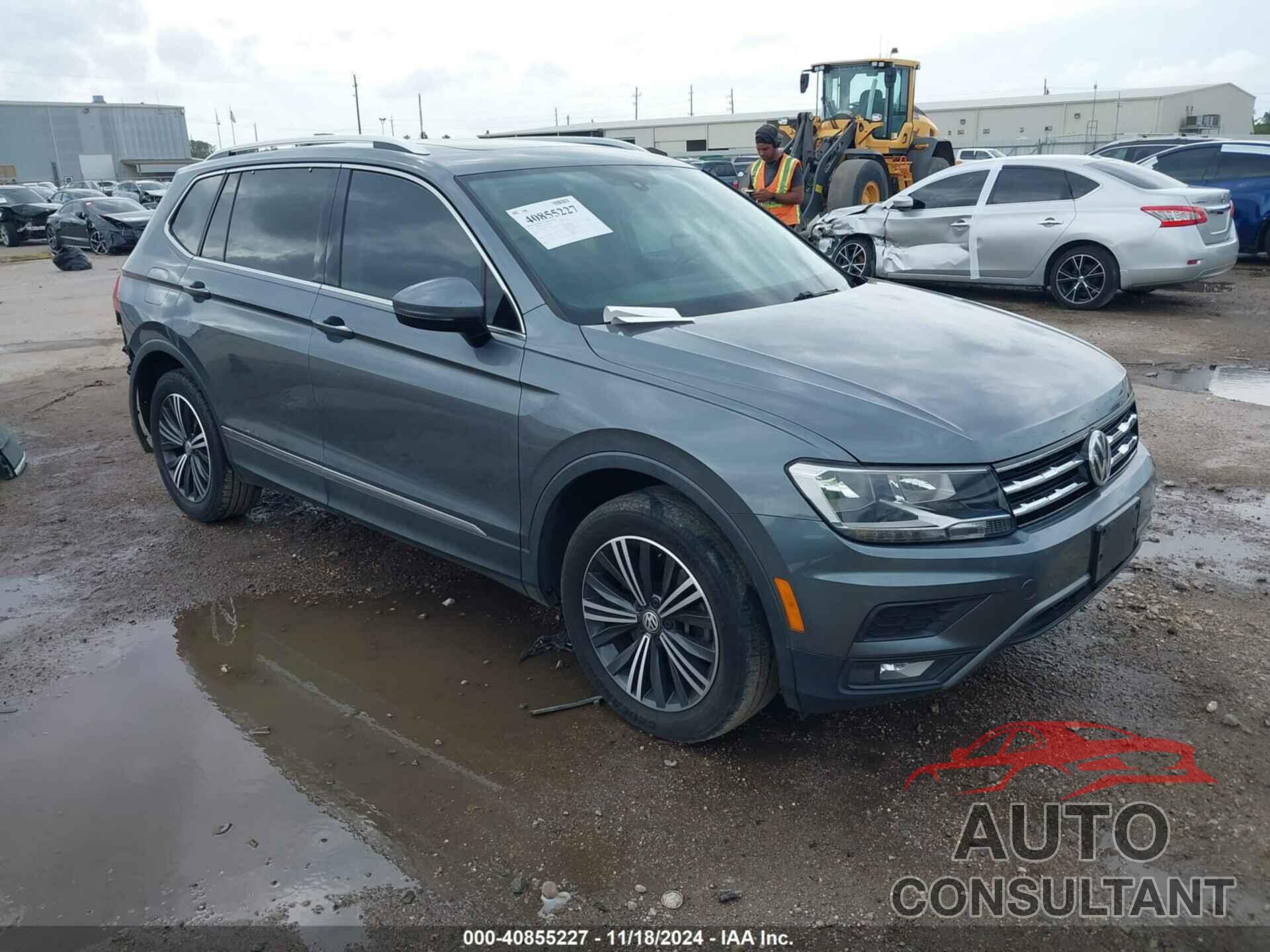 VOLKSWAGEN TIGUAN 2018 - 3VV3B7AX8JM023554