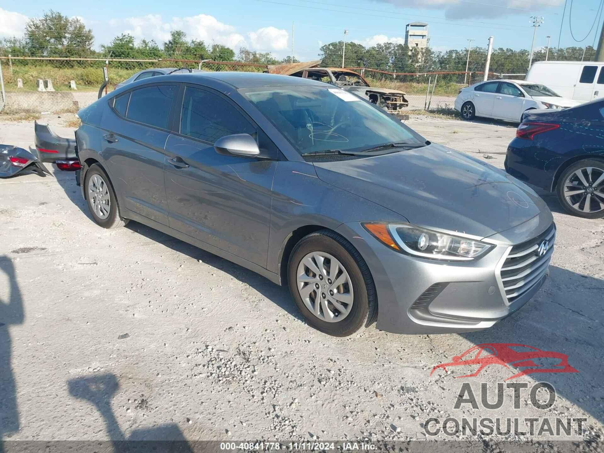 HYUNDAI ELANTRA 2018 - KMHD74LF3JU573761