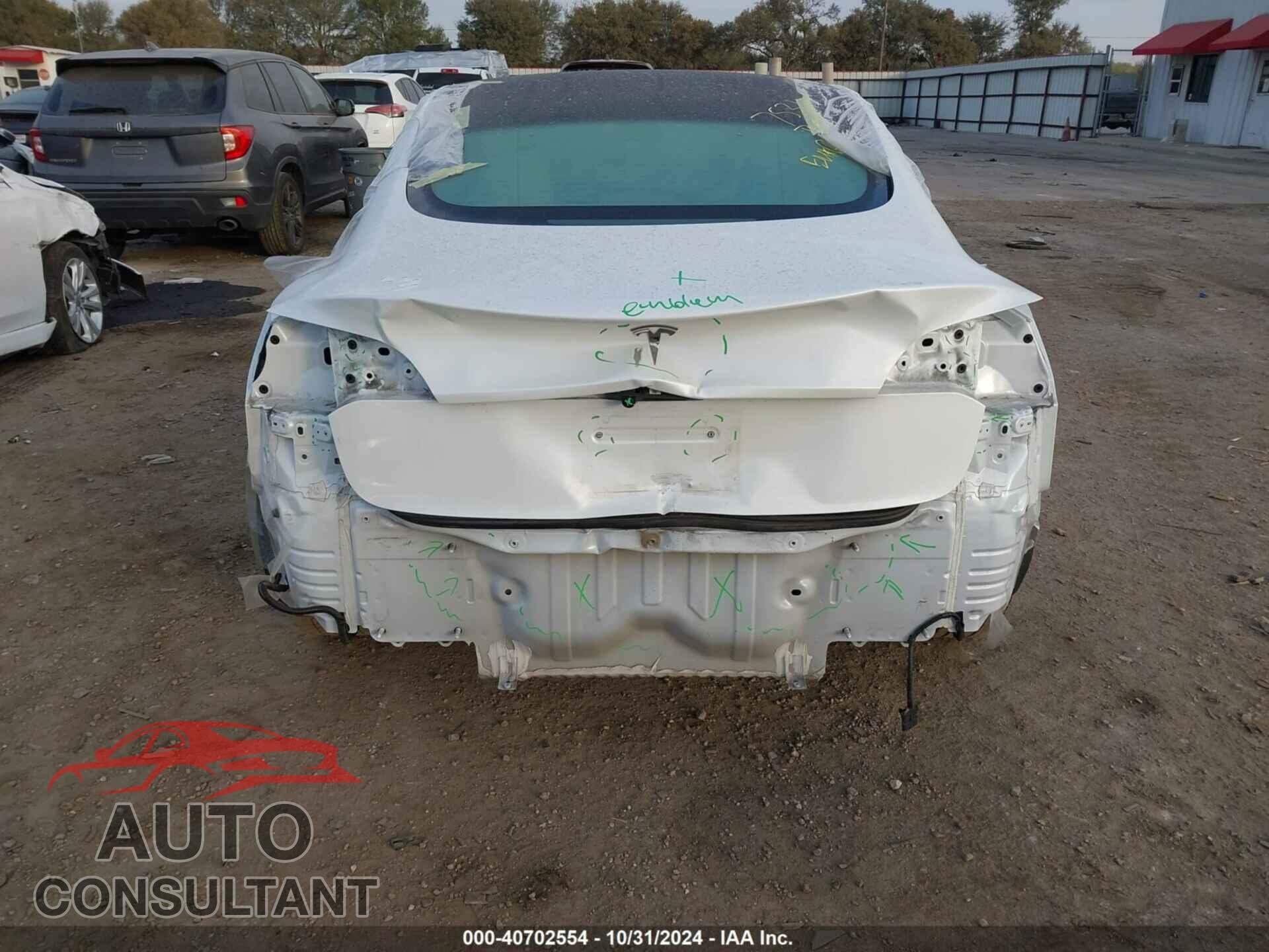 TESLA MODEL 3 2022 - 5YJ3E1EA2NF127962