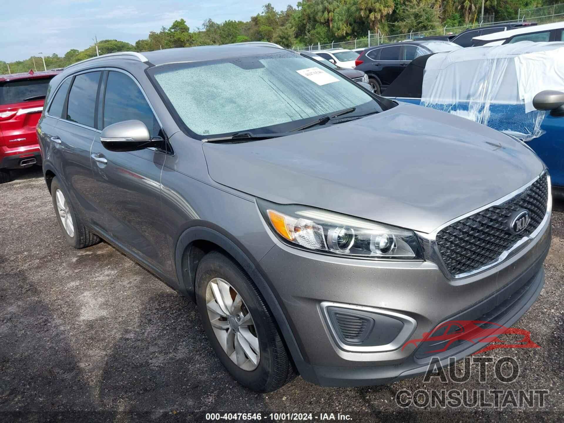 KIA SORENTO 2017 - 5XYPG4A37HG277941