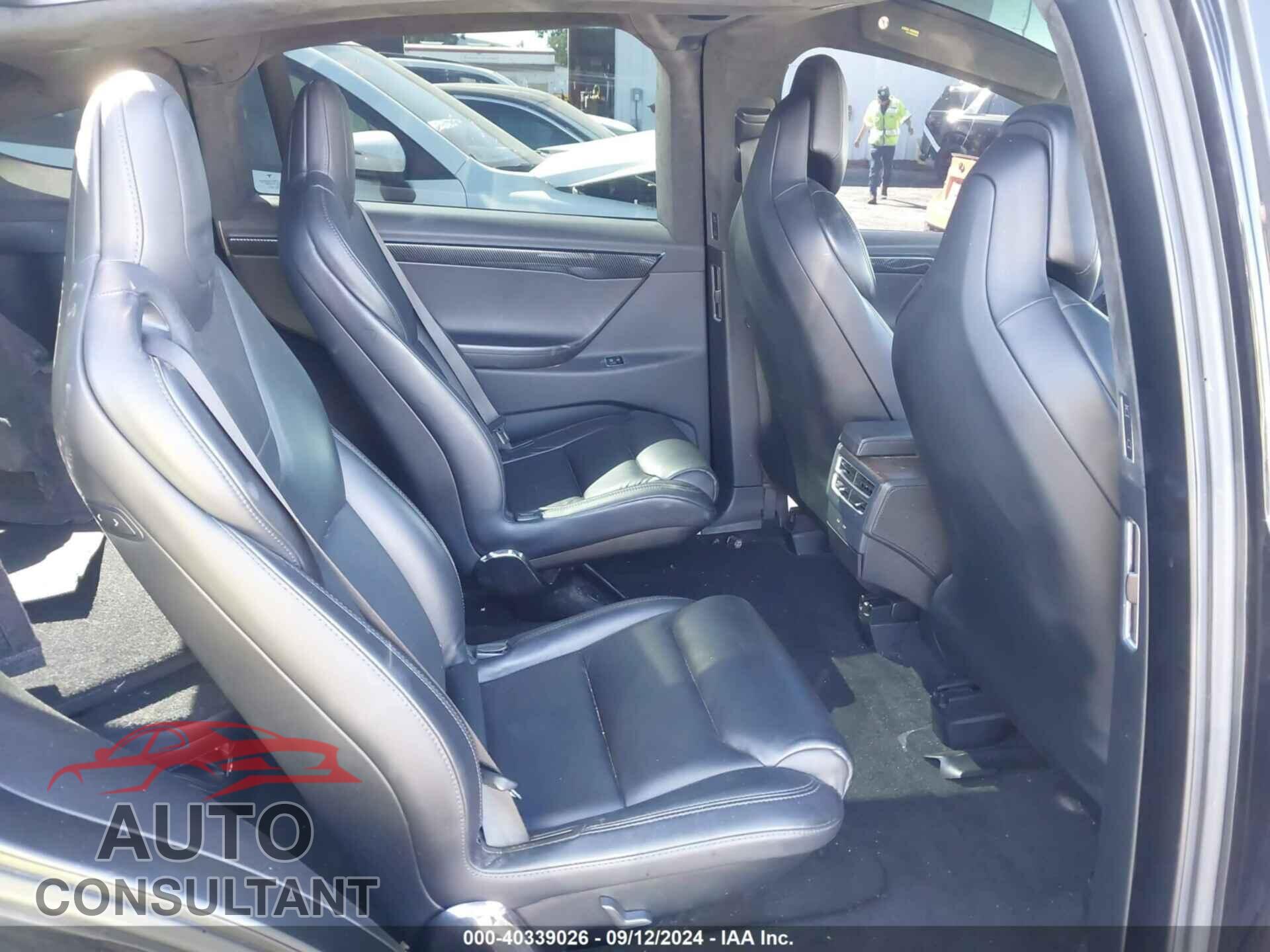TESLA MODEL X 2017 - 5YJXCBE21HF054223