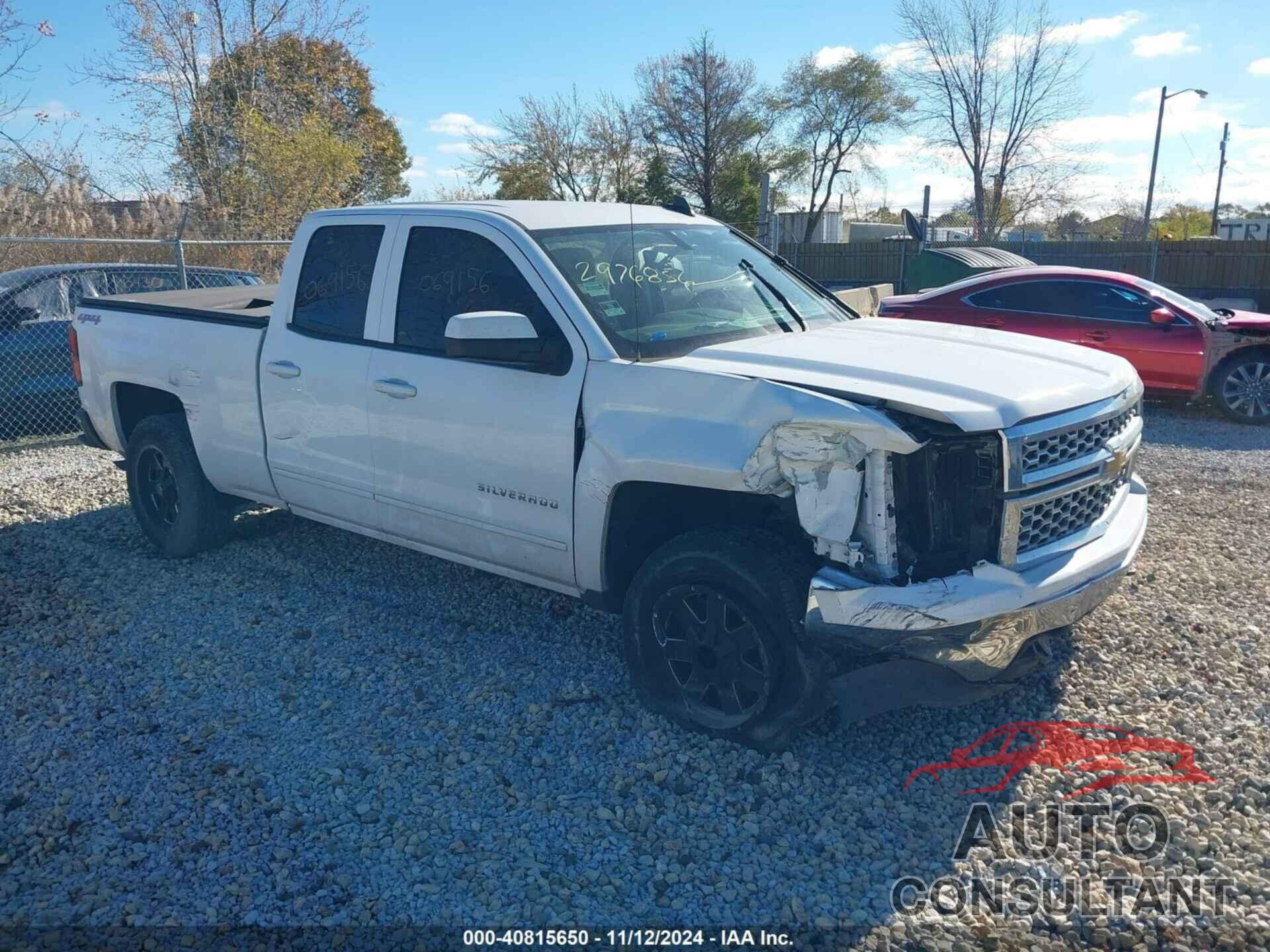 CHEVROLET SILVERADO 1500 2015 - 1GCVKREH4FZ207904