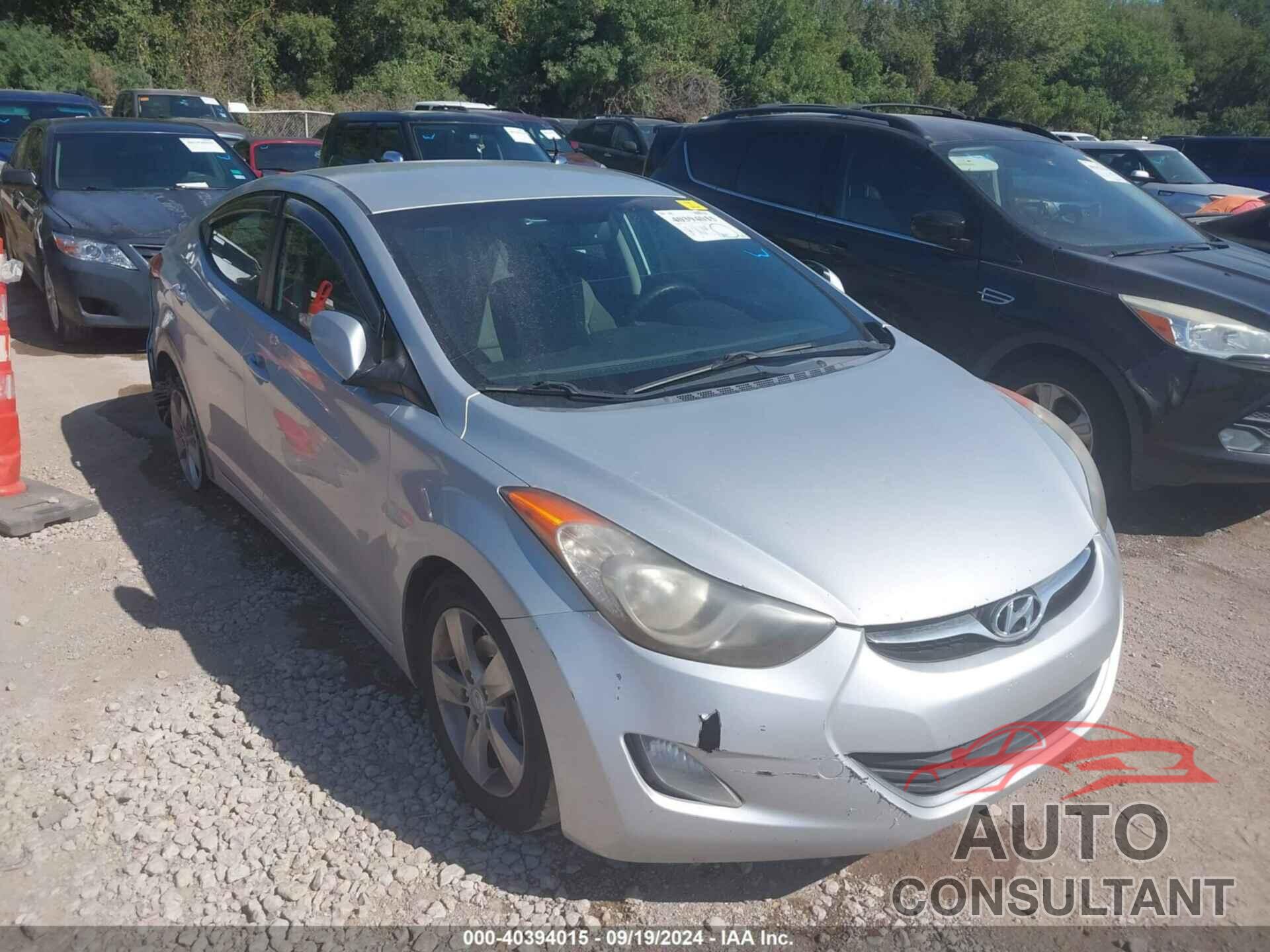 HYUNDAI ELANTRA 2013 - KMHDH4AE9DU957376