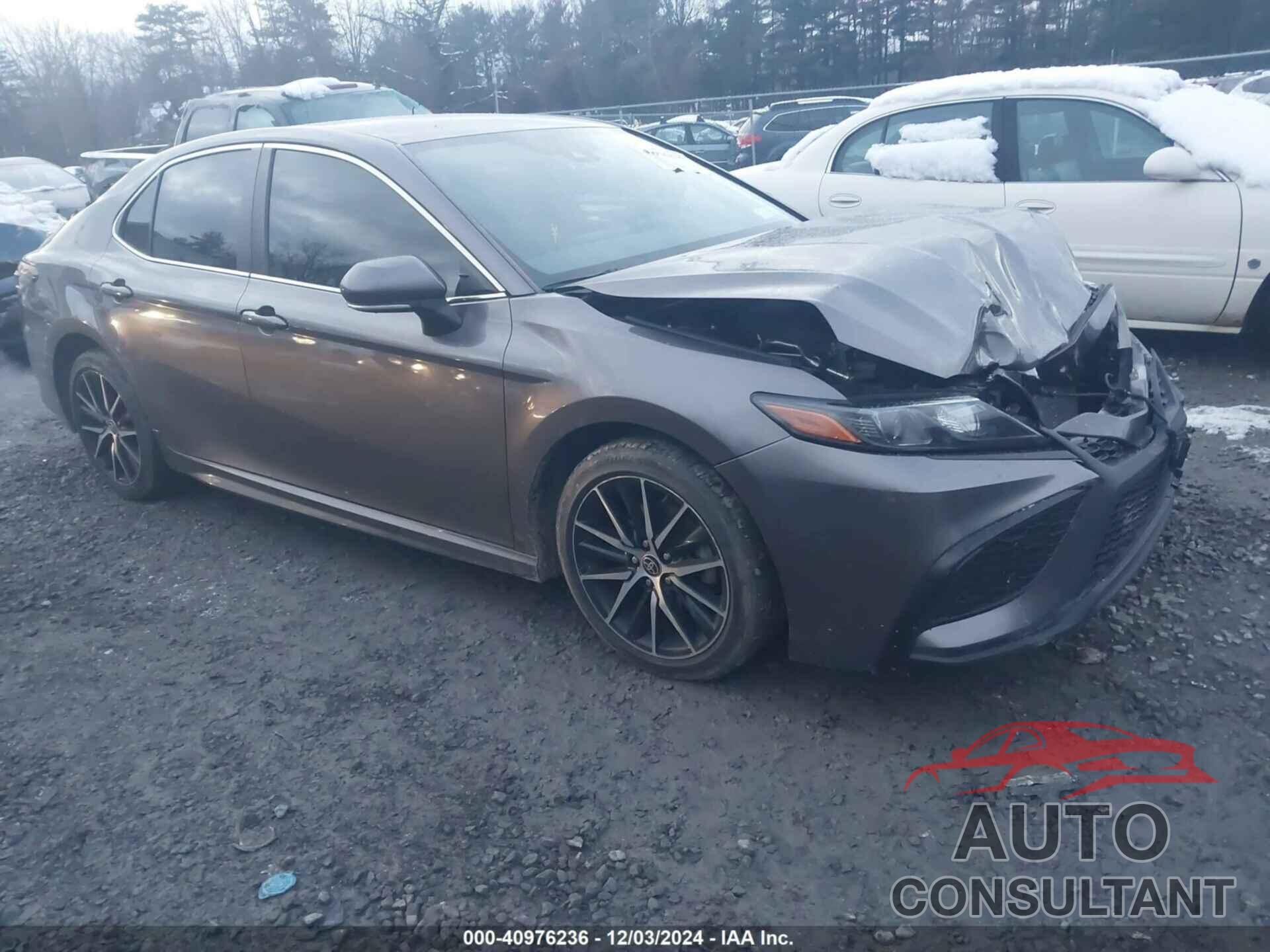 TOYOTA CAMRY 2022 - 4T1G11AK9NU642701