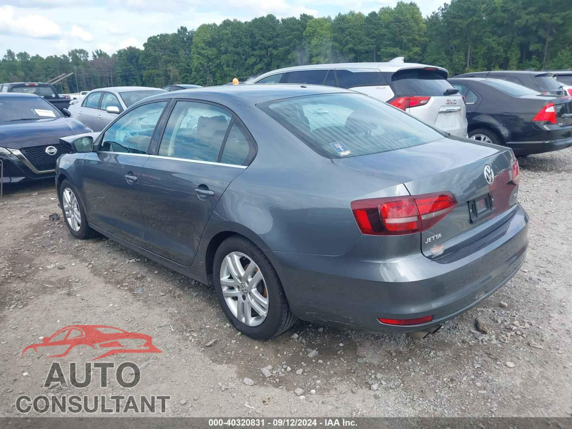 VOLKSWAGEN JETTA 2017 - 3VW2B7AJ2HM215825
