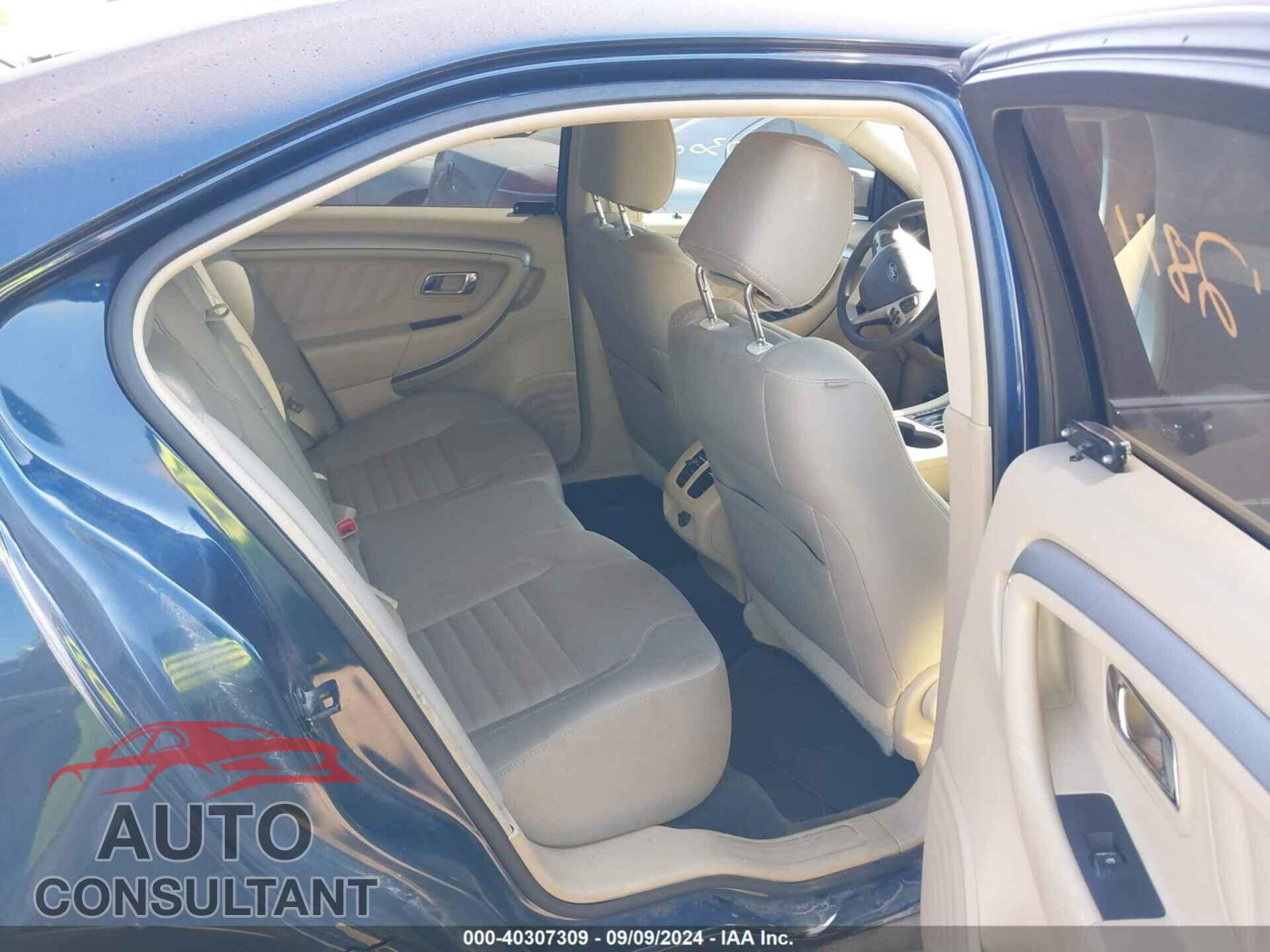 FORD TAURUS 2017 - 1FAHP2D85HG122811