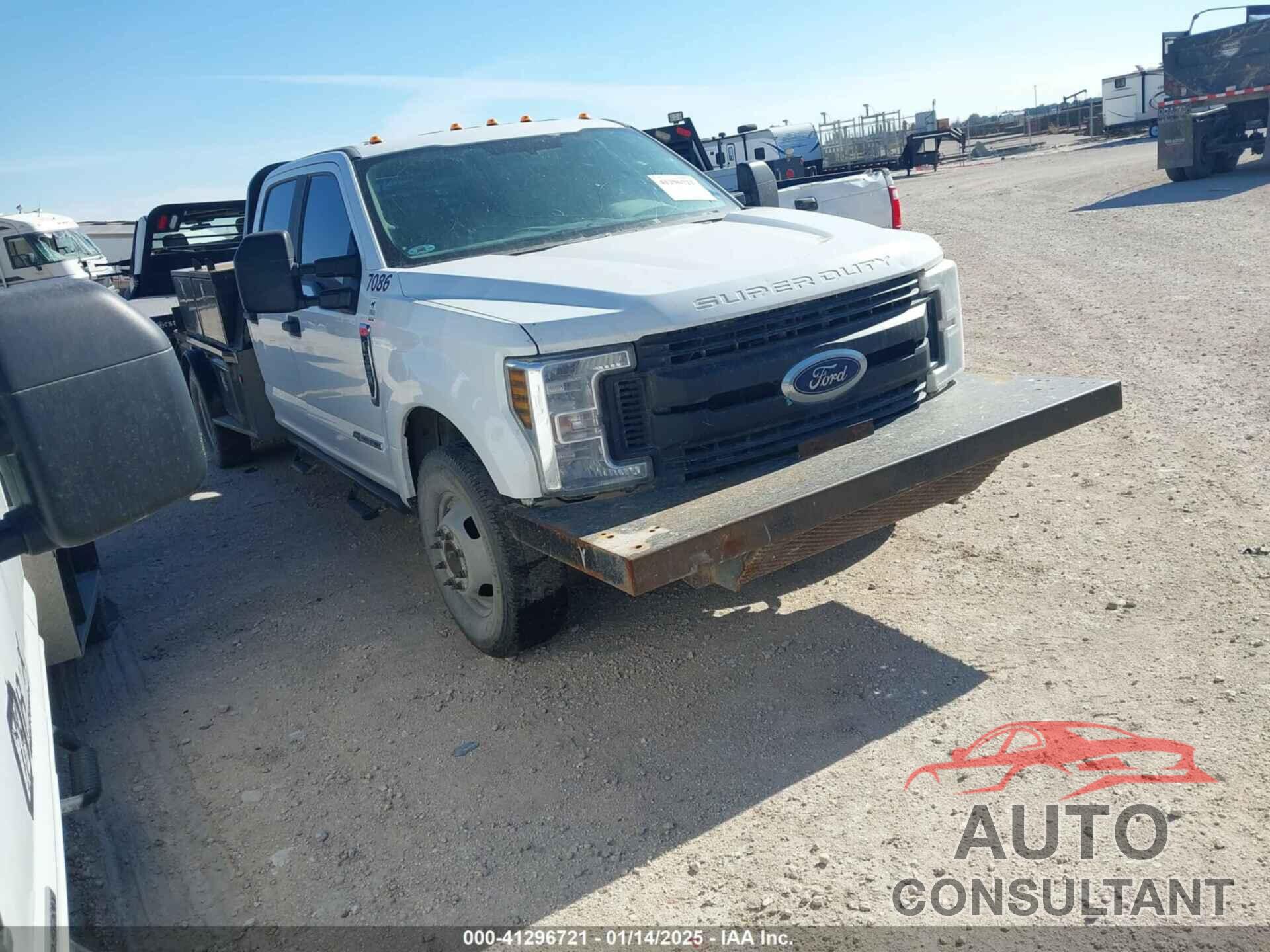 FORD F-350 2019 - 1FD8W3CT1KEG48666