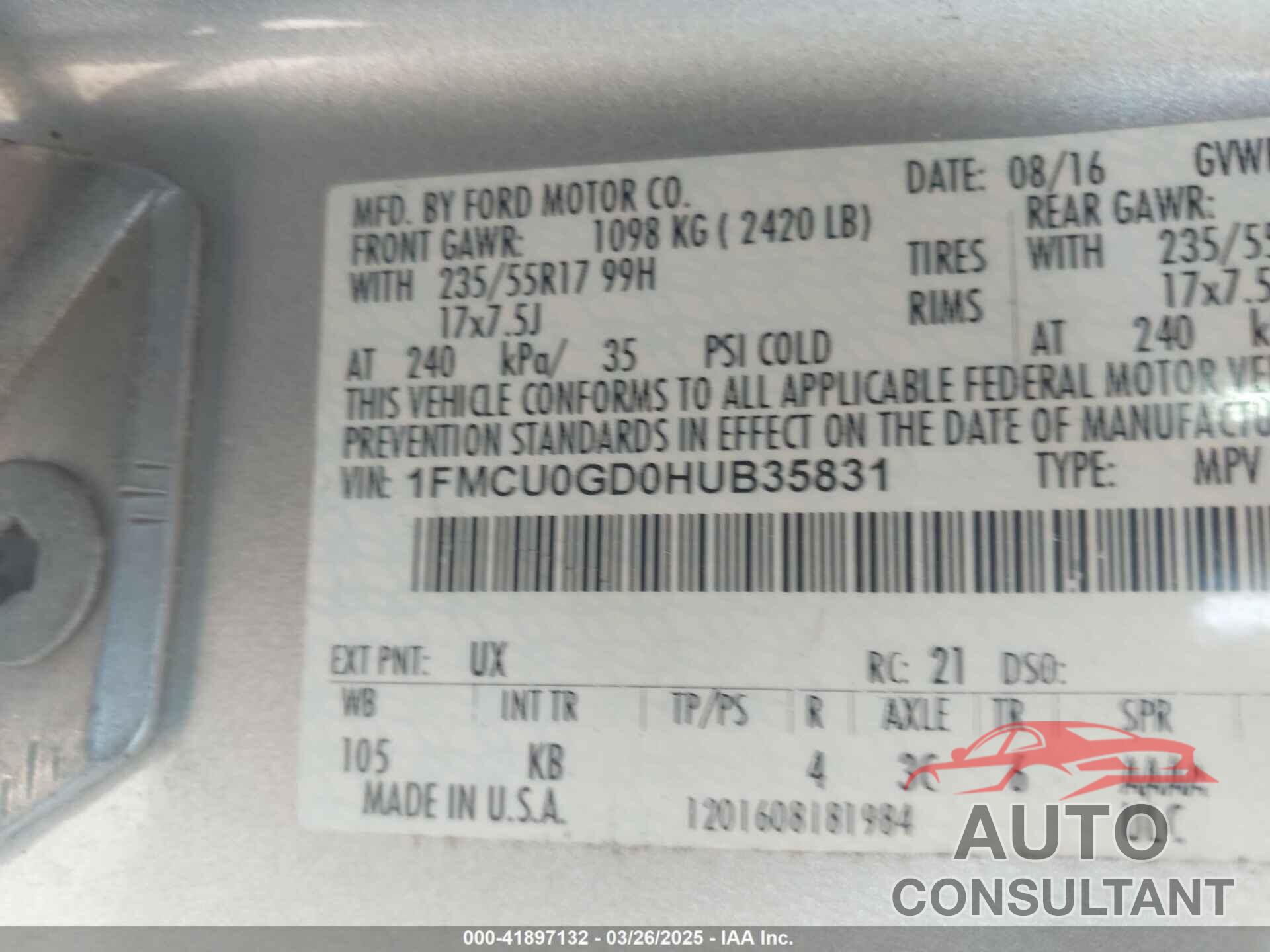 FORD ESCAPE 2017 - 1FMCU0GD0HUB35831