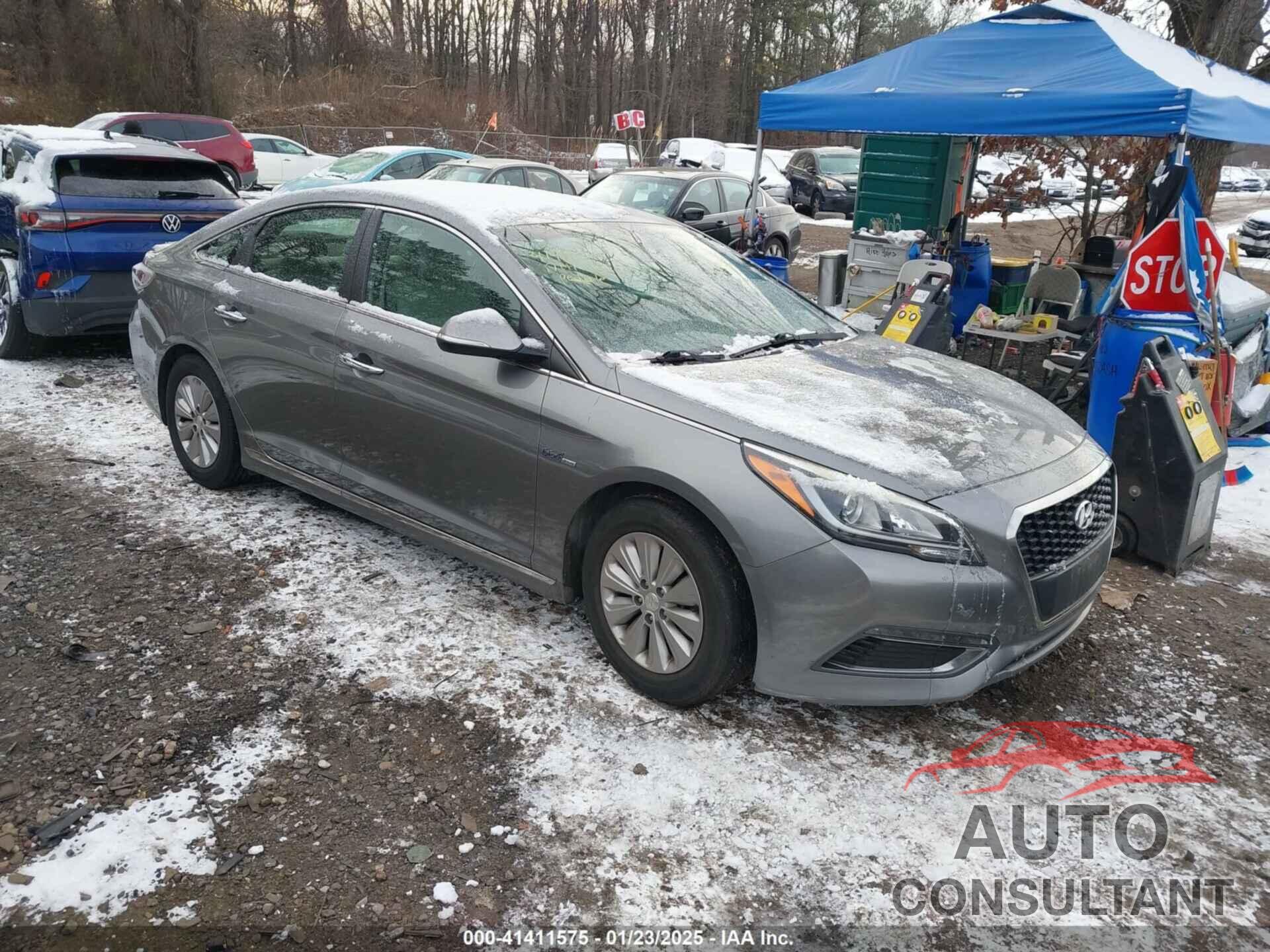 HYUNDAI SONATA HYBRID 2017 - KMHE24L17HA056157