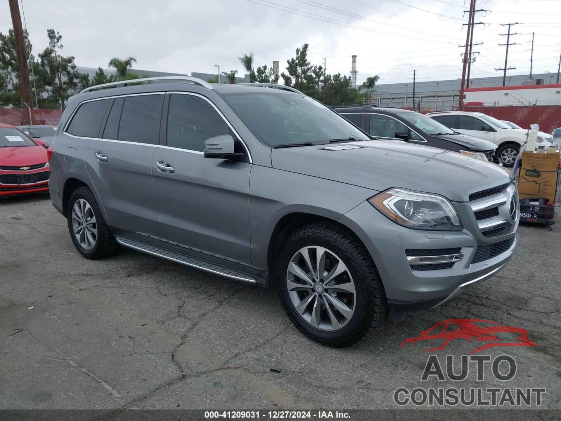 MERCEDES-BENZ GL 2015 - 4JGDF6EE3FA492478