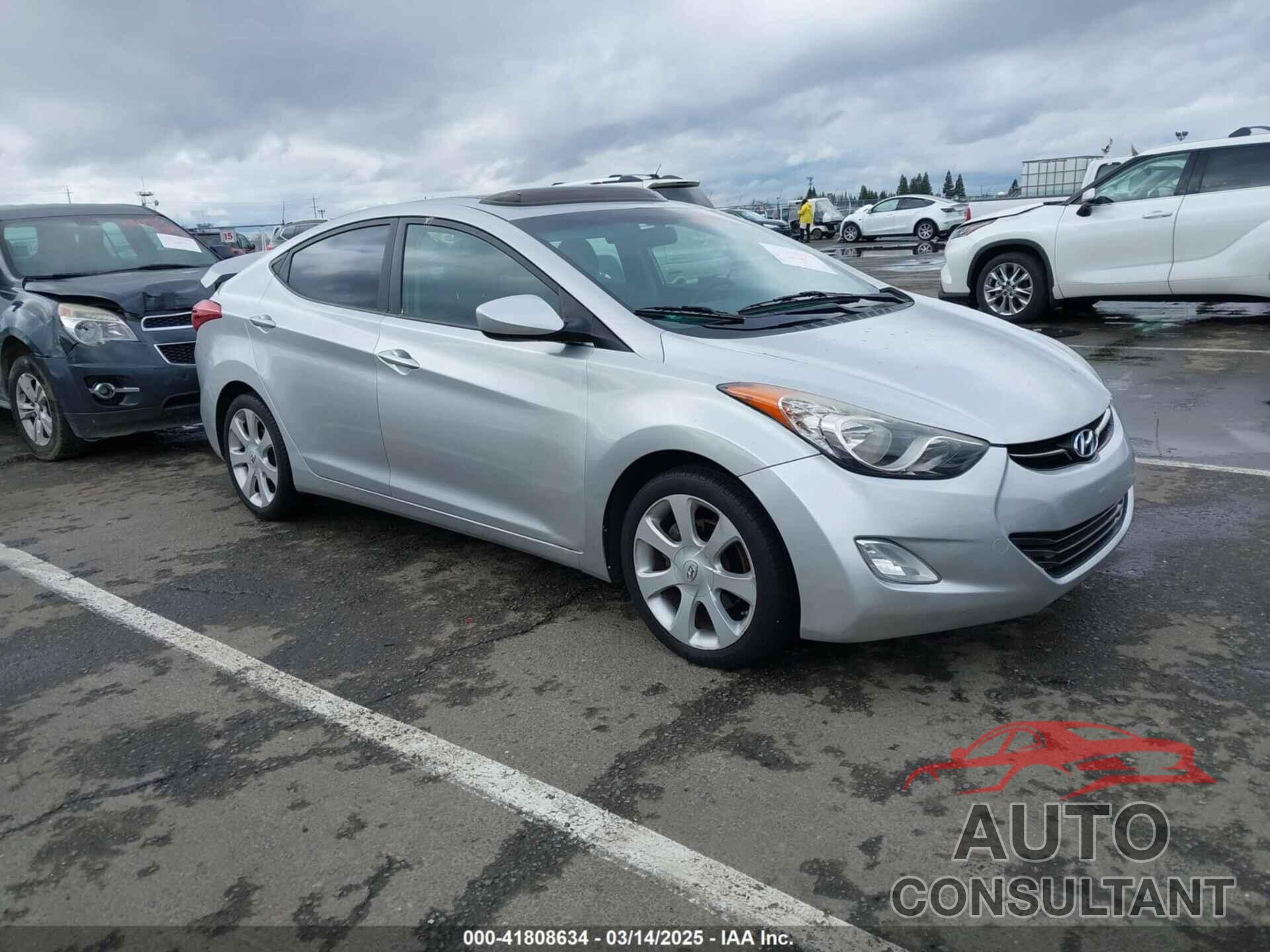 HYUNDAI ELANTRA 2012 - KMHDH4AE8CU281792