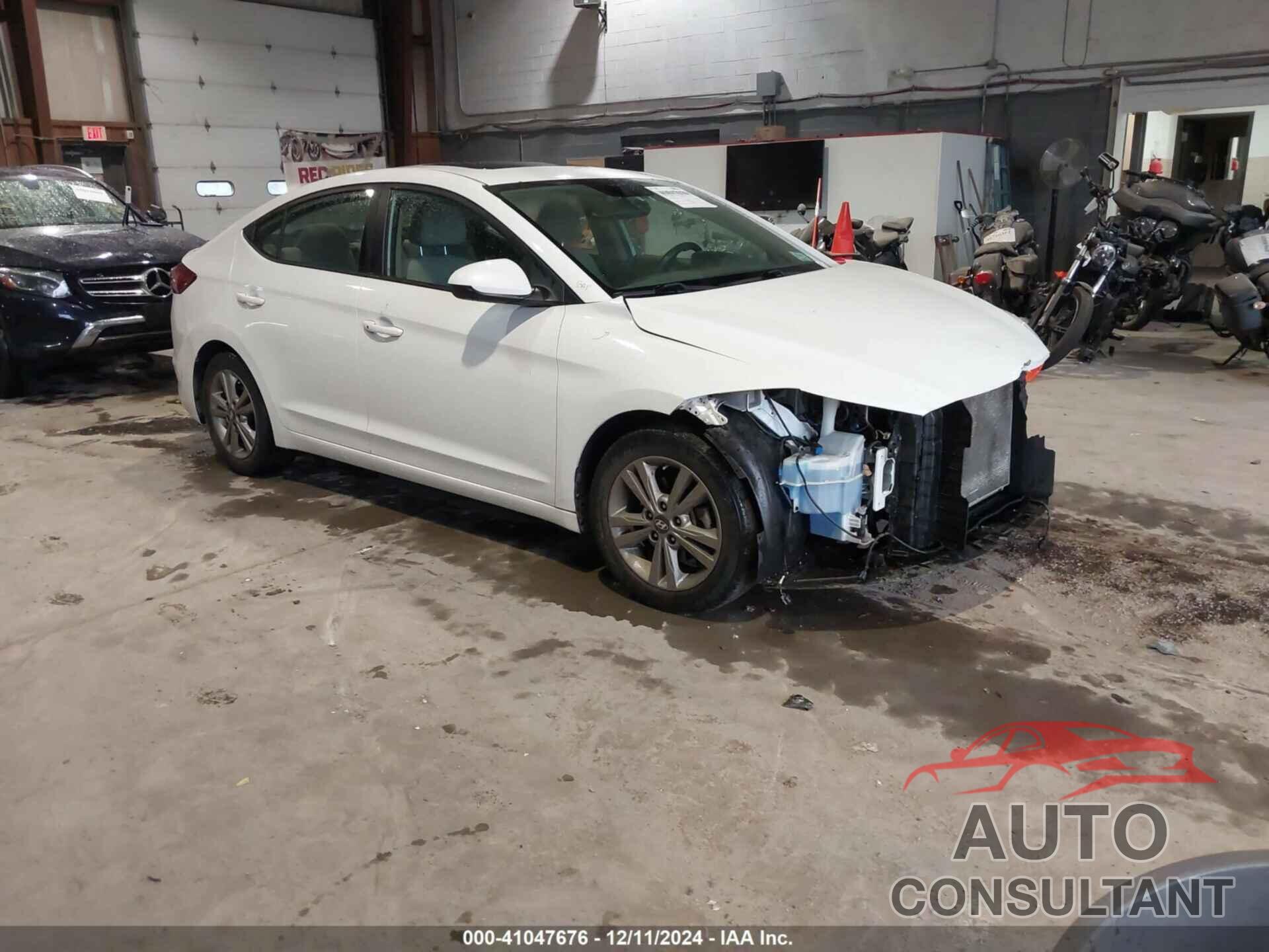 HYUNDAI ELANTRA 2018 - 5NPD84LF0JH366949