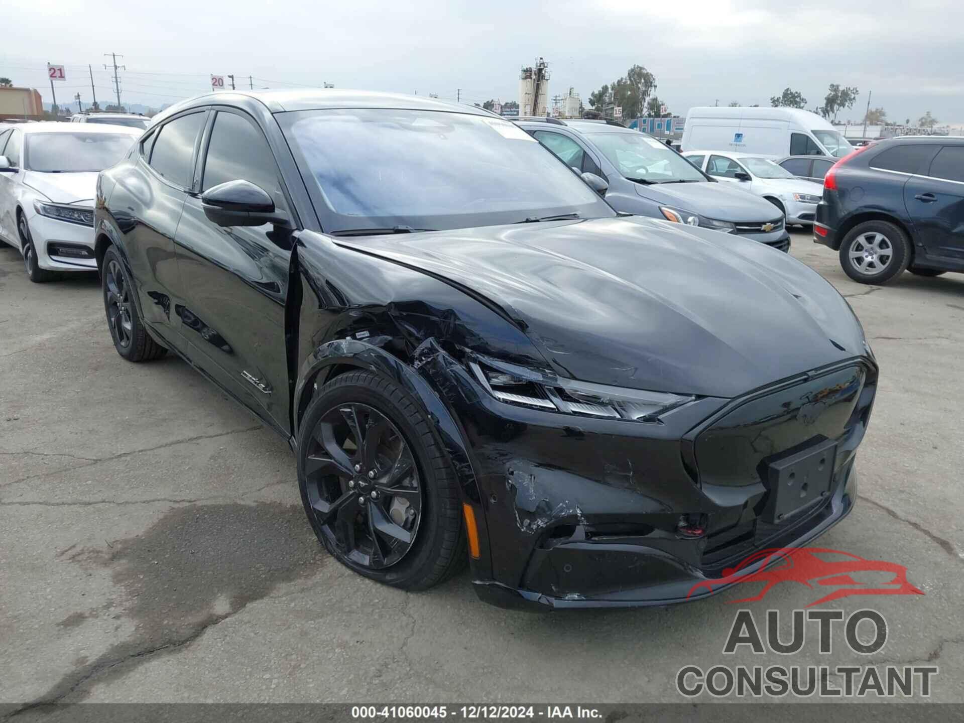 FORD MUSTANG MACH-E 2023 - 3FMTK3R71PMB00782