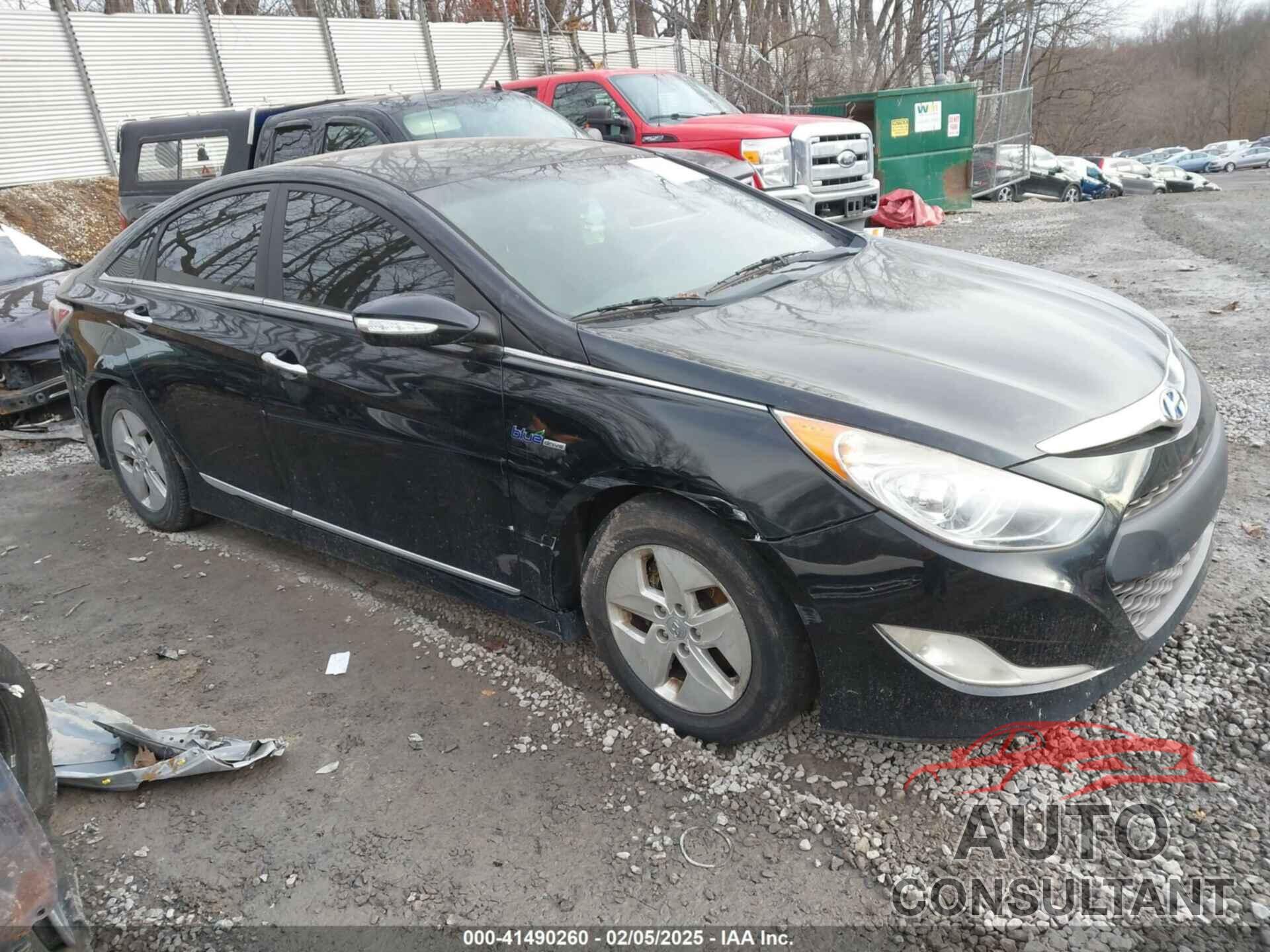 HYUNDAI SONATA 2011 - KMHEC4A49BA002070