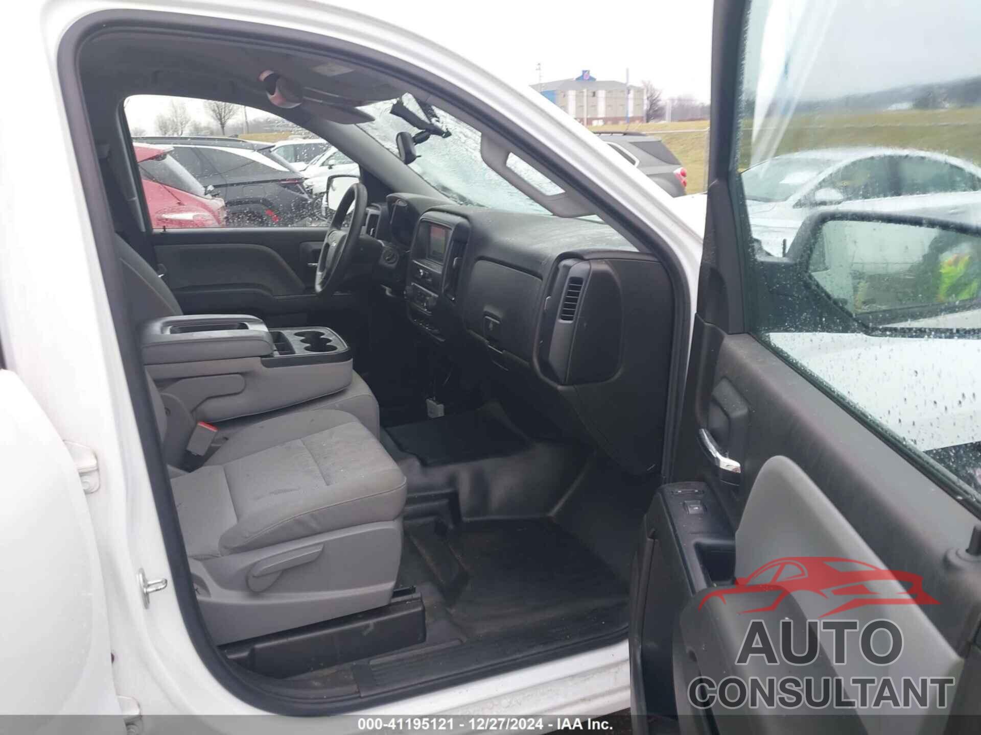 CHEVROLET SILVERADO 1500 2017 - 1GCRCNEC5HZ165175