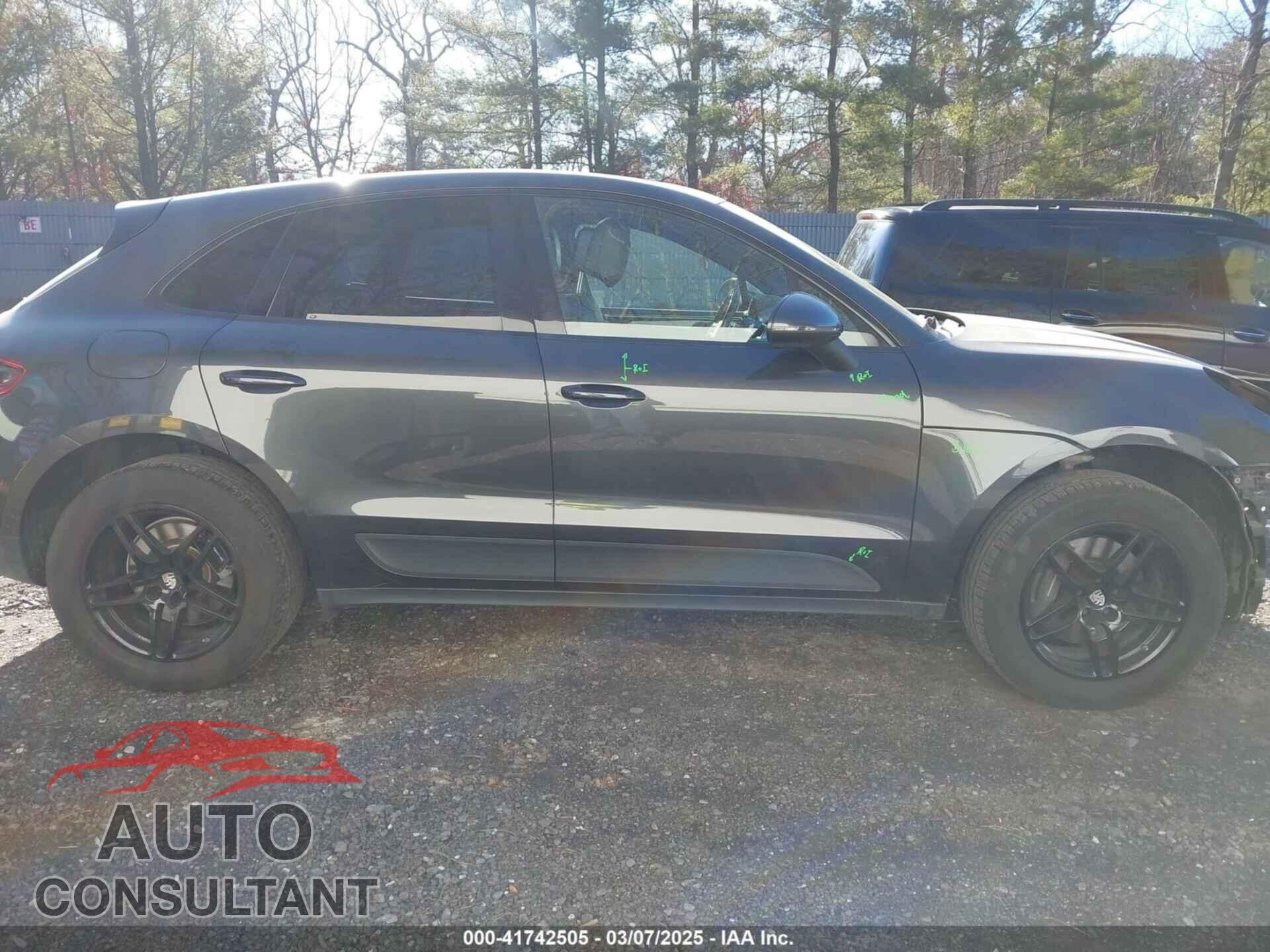 PORSCHE MACAN 2018 - WP1AA2A52JLB03460