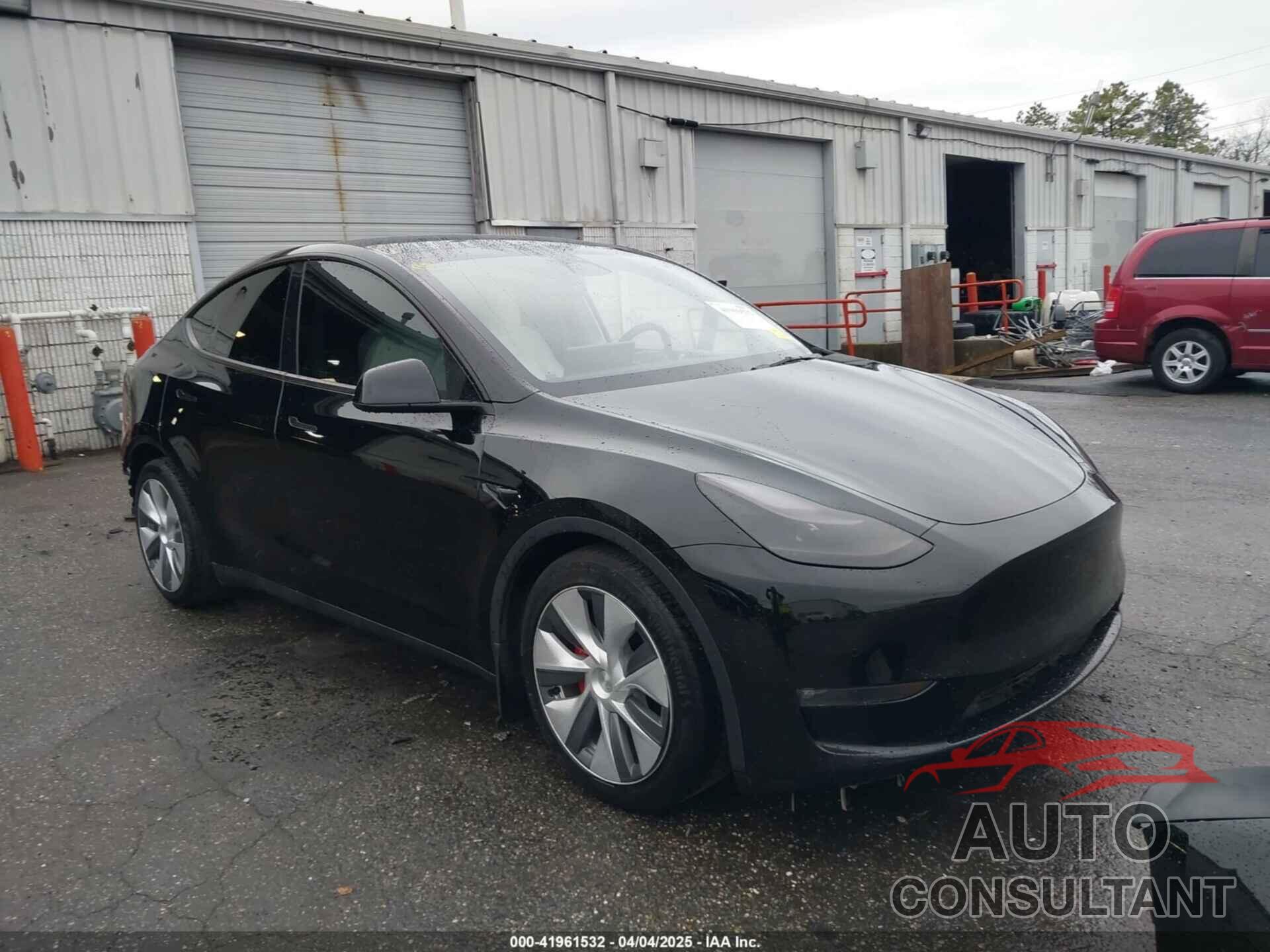 TESLA MODEL Y 2022 - 7SAYGDEF7NF403701