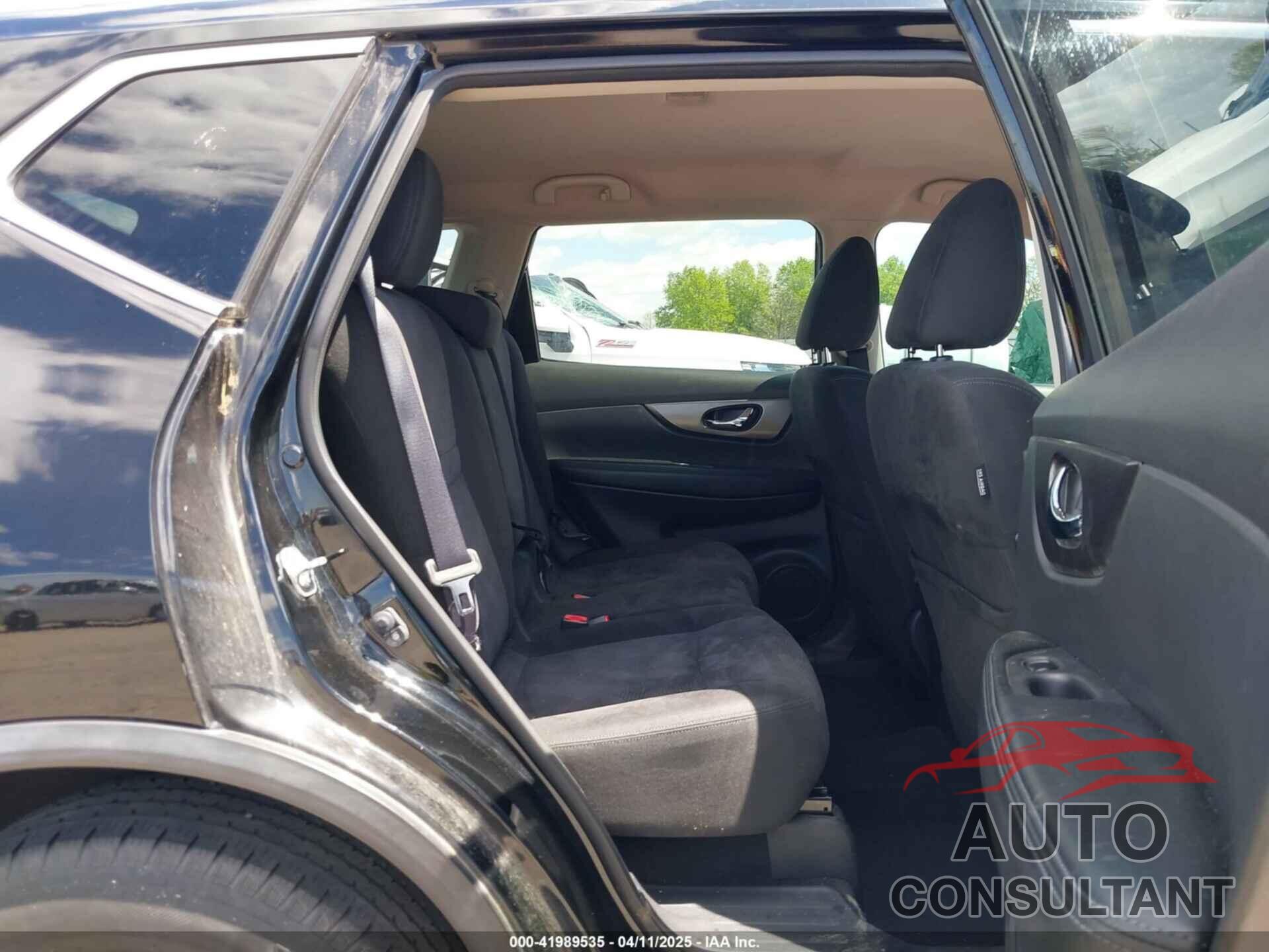 NISSAN ROGUE 2015 - KNMAT2MT9FP518748