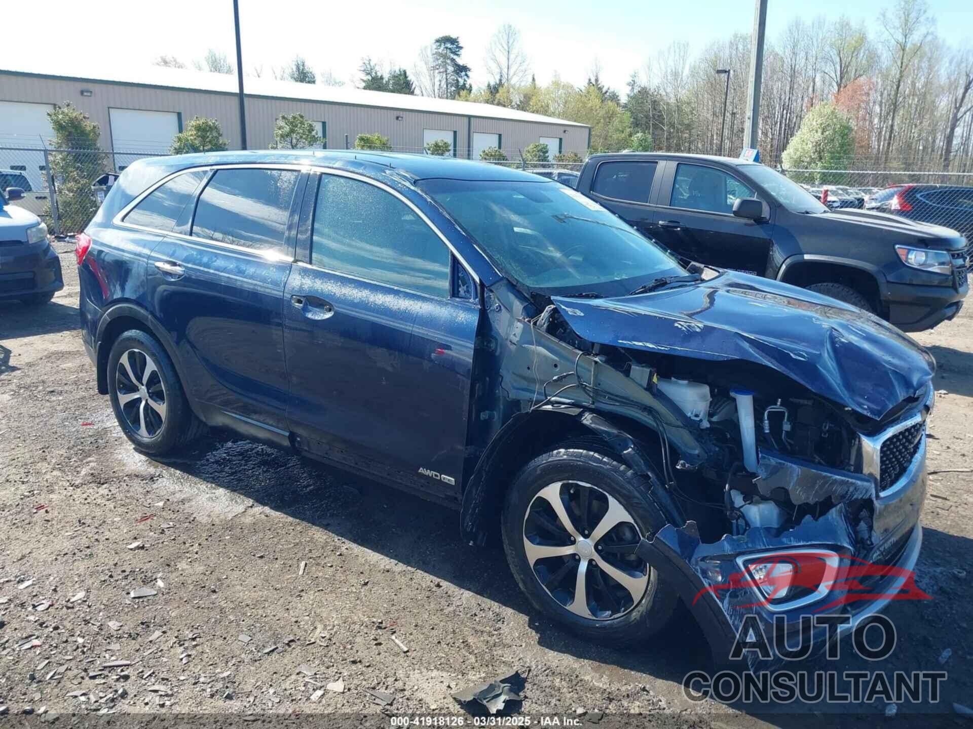KIA SORENTO 2018 - 5XYPHDA57JG387716