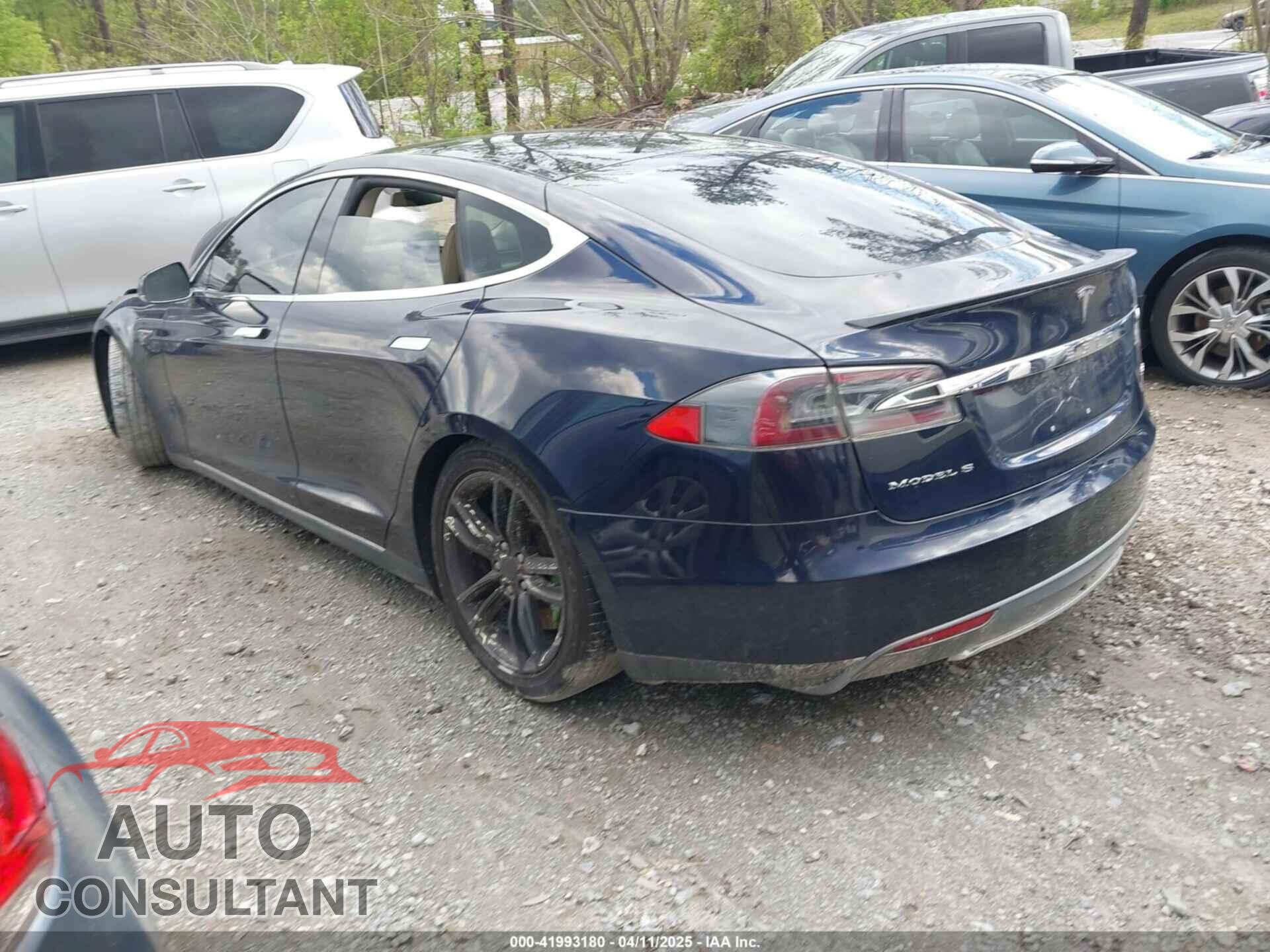 TESLA MODEL S 2014 - 5YJSA1H15EFP43884