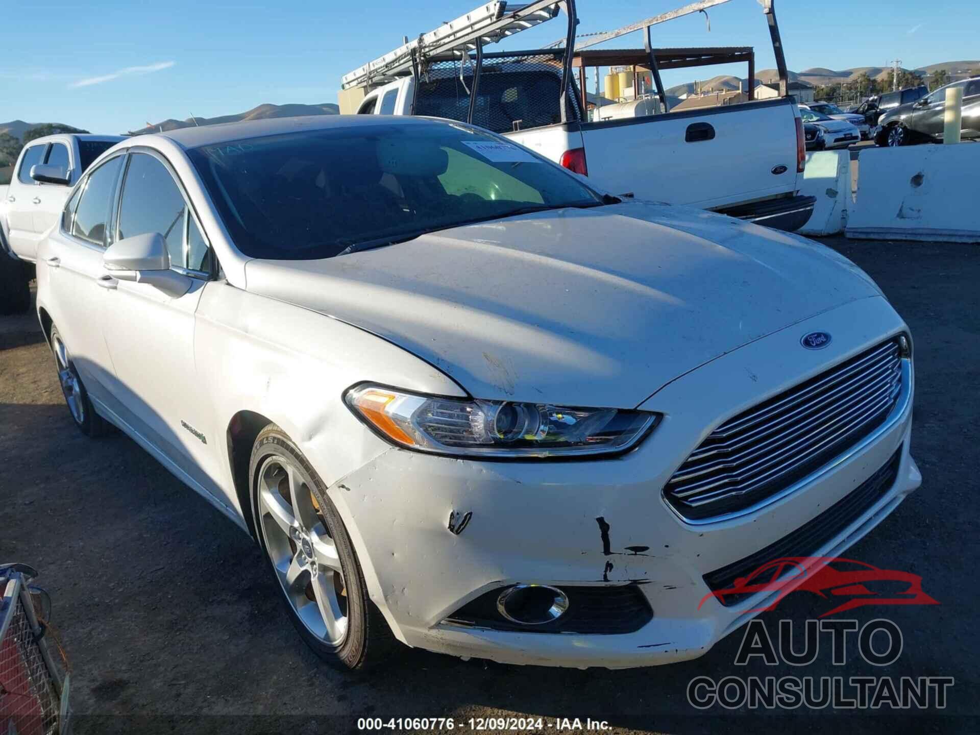FORD FUSION HYBRID 2014 - 3FA6P0LU7ER203940