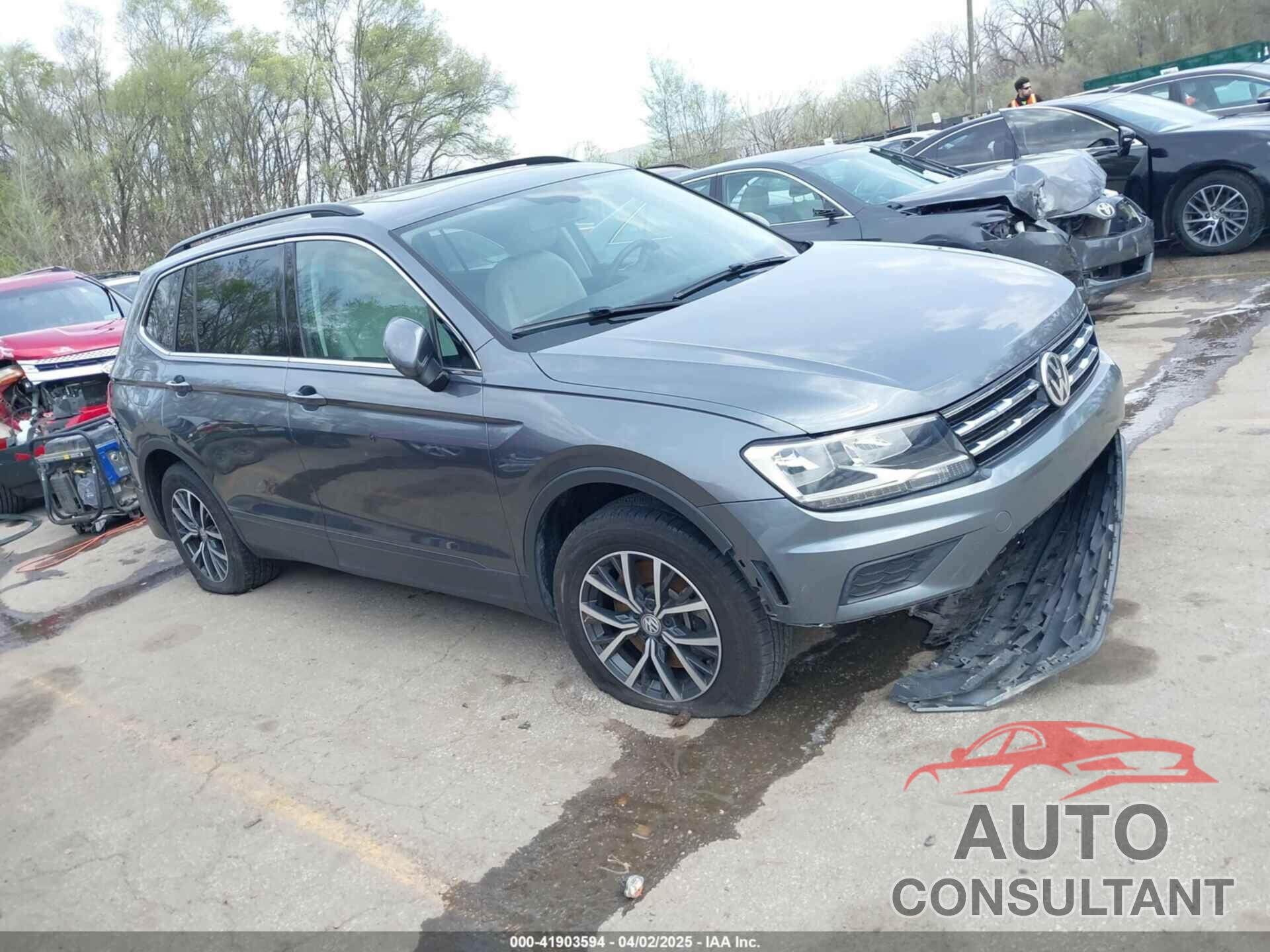VOLKSWAGEN TIGUAN 2019 - 3VV2B7AX7KM136831
