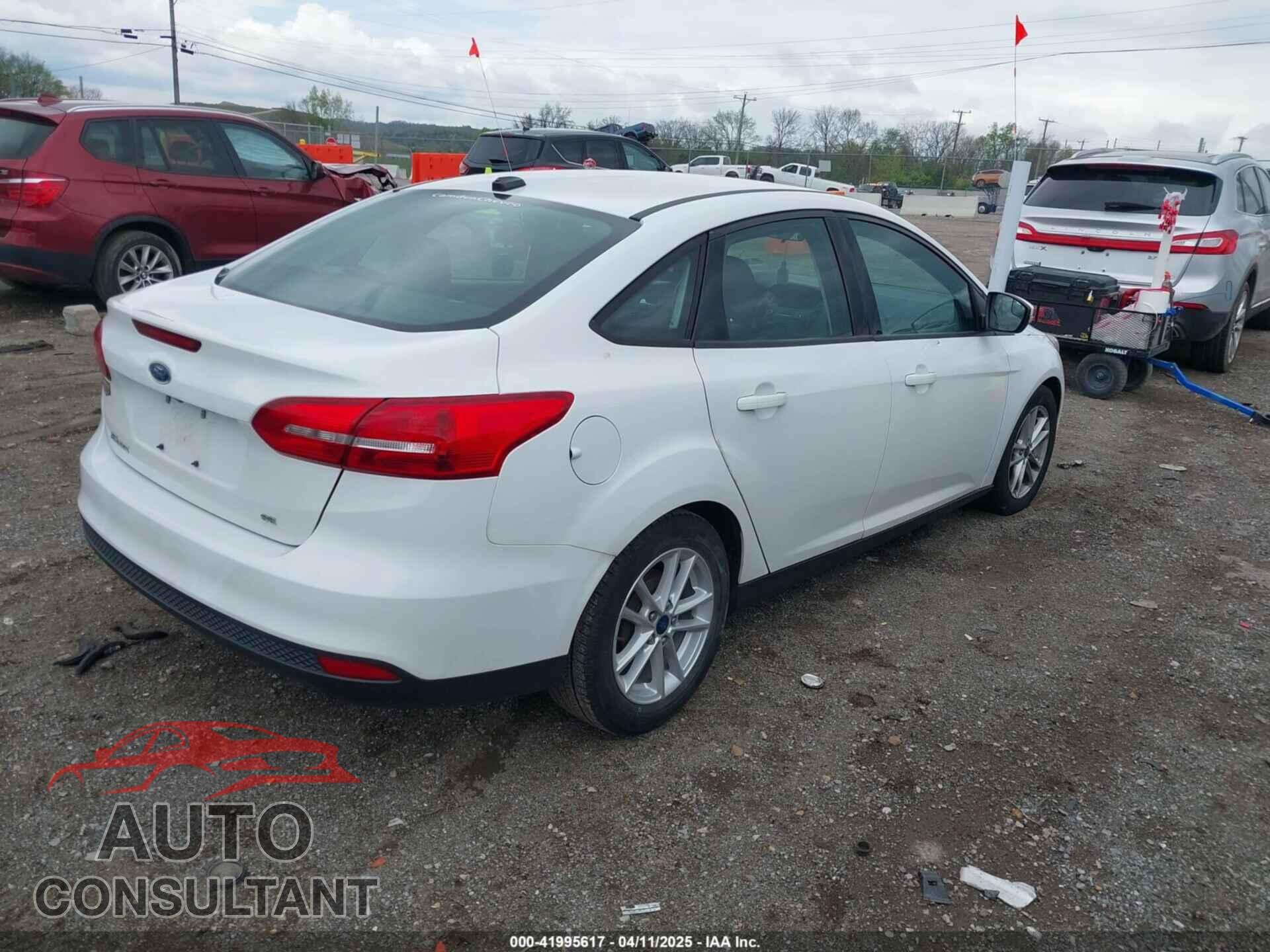 FORD FOCUS 2017 - 1FADP3F26HL320298