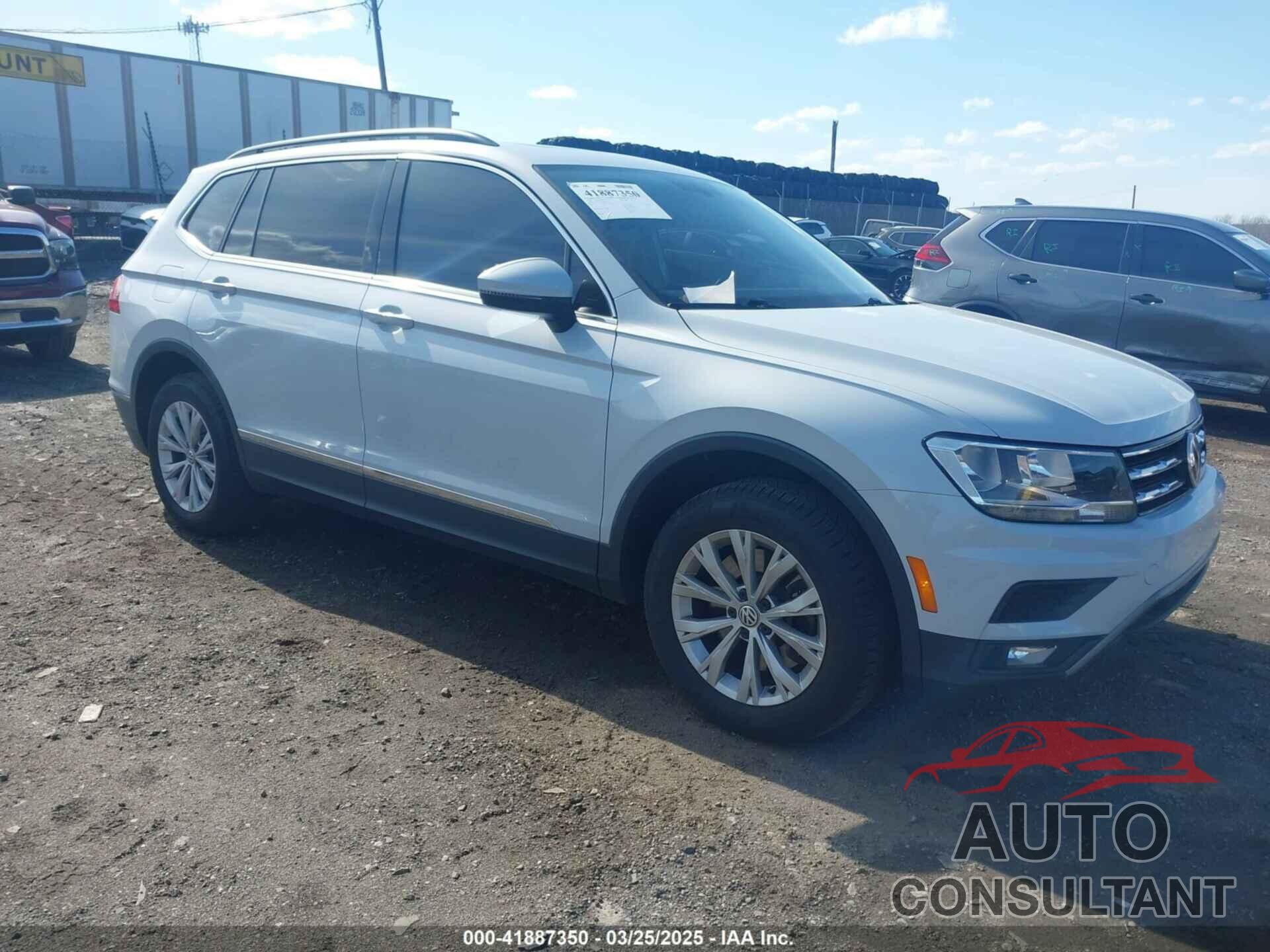 VOLKSWAGEN TIGUAN 2018 - 3VV2B7AX4JM011803
