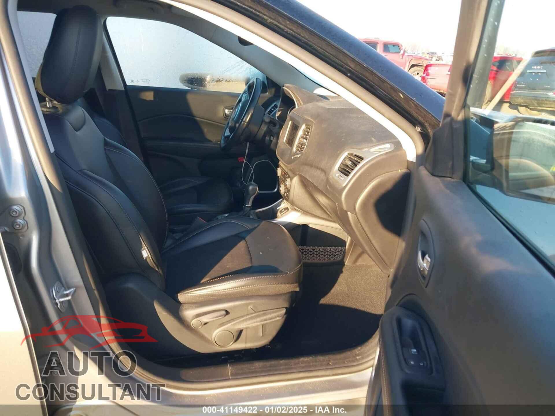 JEEP COMPASS 2020 - 3C4NJCBB7LT170141