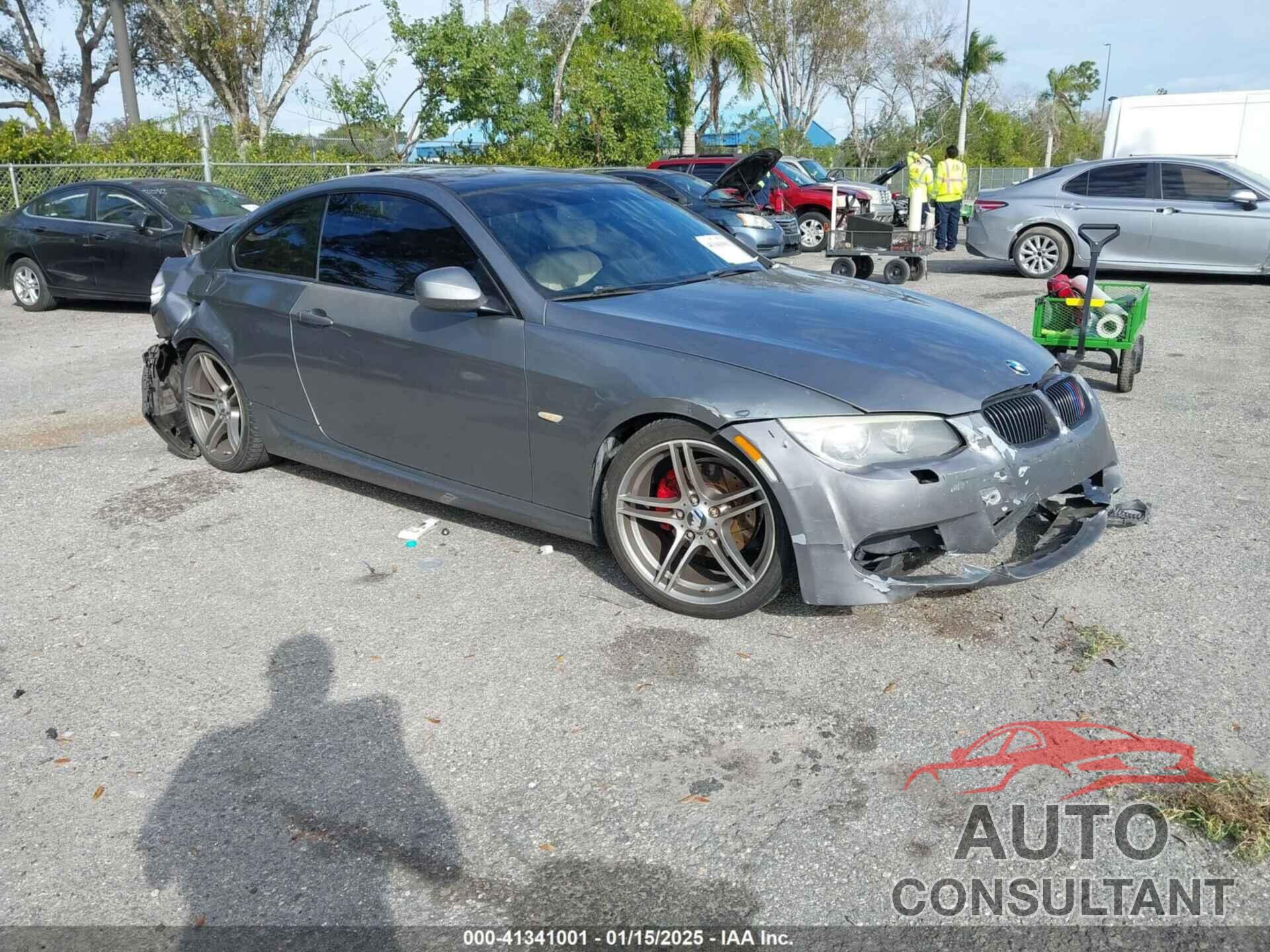 BMW 328I 2013 - WBAKE3C58DE771637