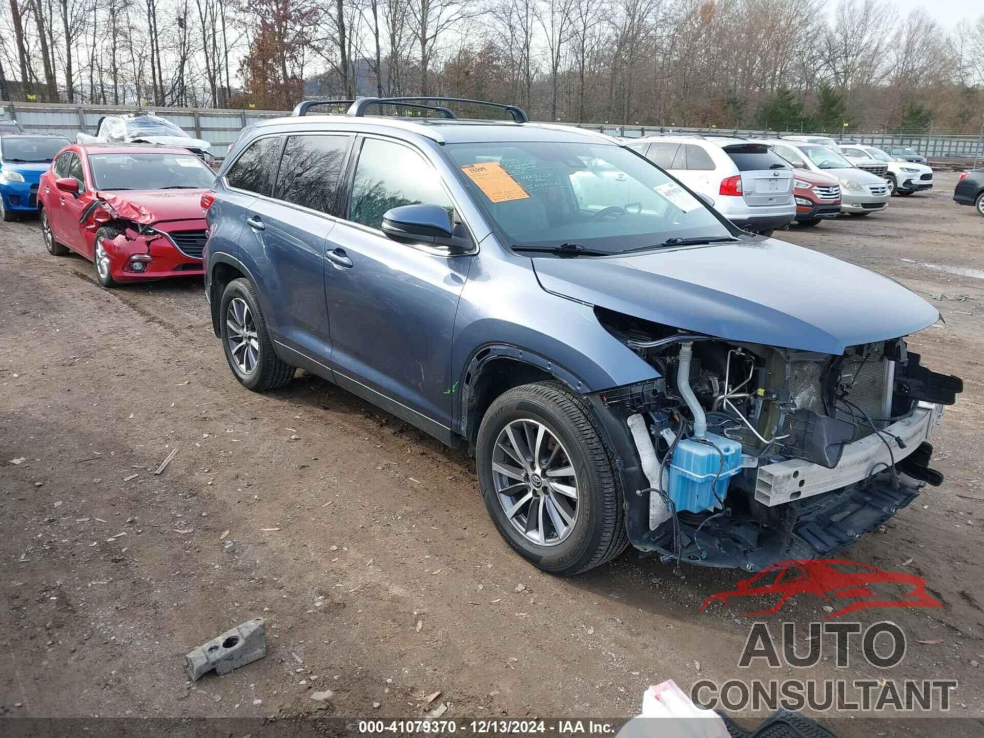 TOYOTA HIGHLANDER 2019 - 5TDJZRFH6KS944588