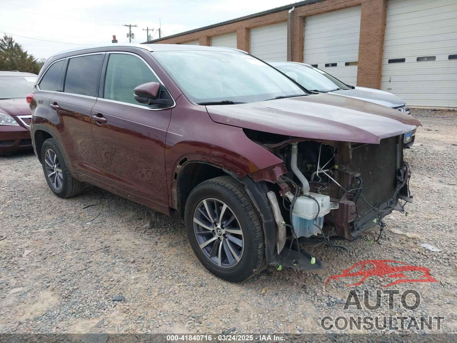 TOYOTA HIGHLANDER 2017 - 5TDKZRFH5HS216550