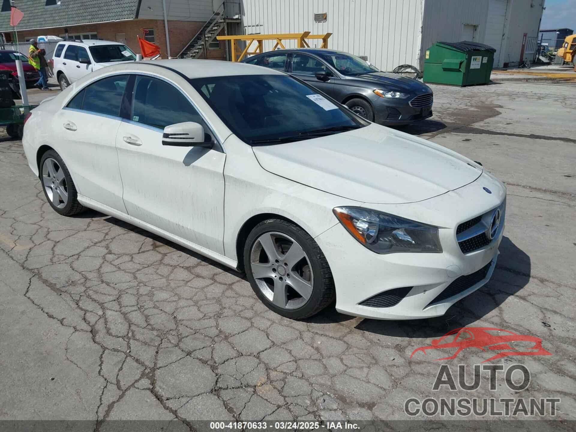 MERCEDES-BENZ CLA 250 2015 - WDDSJ4EB0FN176541