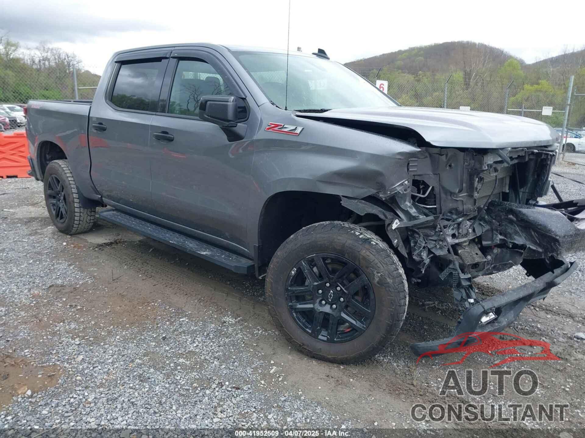 CHEVROLET SILVERADO 1500 2021 - 1GCPYCEF6MZ371008