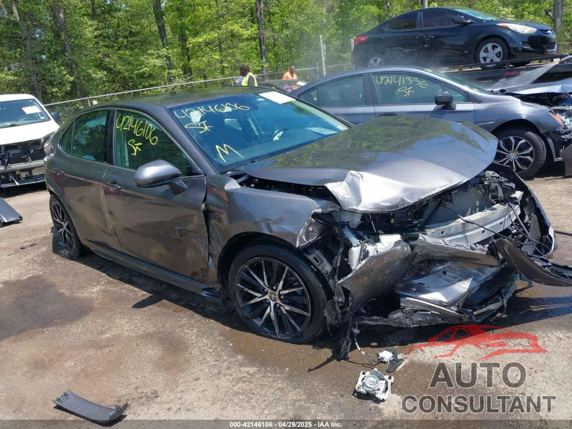 TOYOTA CAMRY 2021 - 4T1G11AK0MU523241