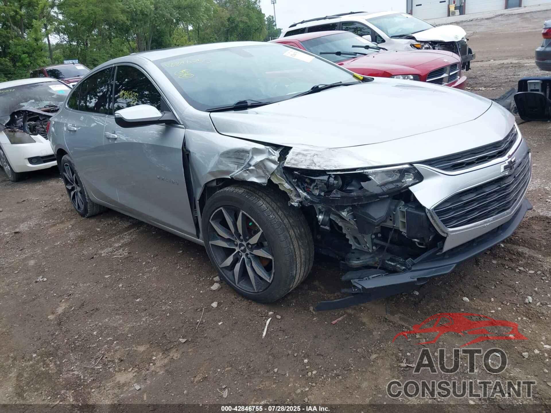 CHEVROLET MALIBU 2017 - 1G1ZE5ST0HF268335