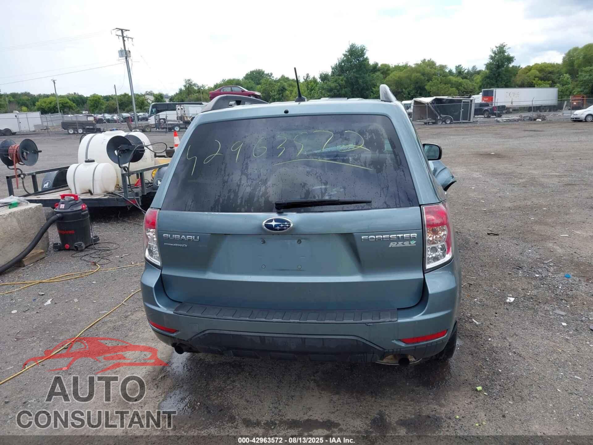 SUBARU FORESTER 2013 - JF2SHADC8DH405592