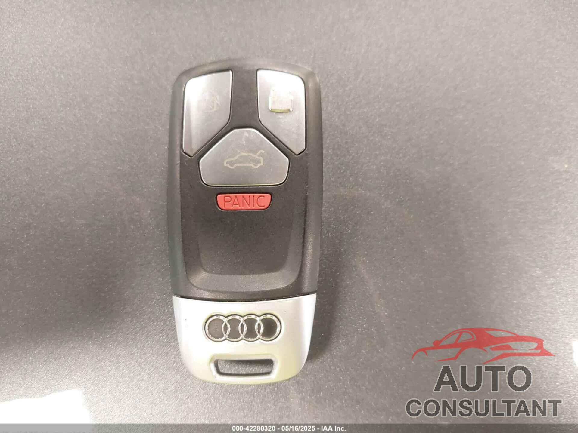 AUDI Q5 2018 - WA1BNAFY3J2238745