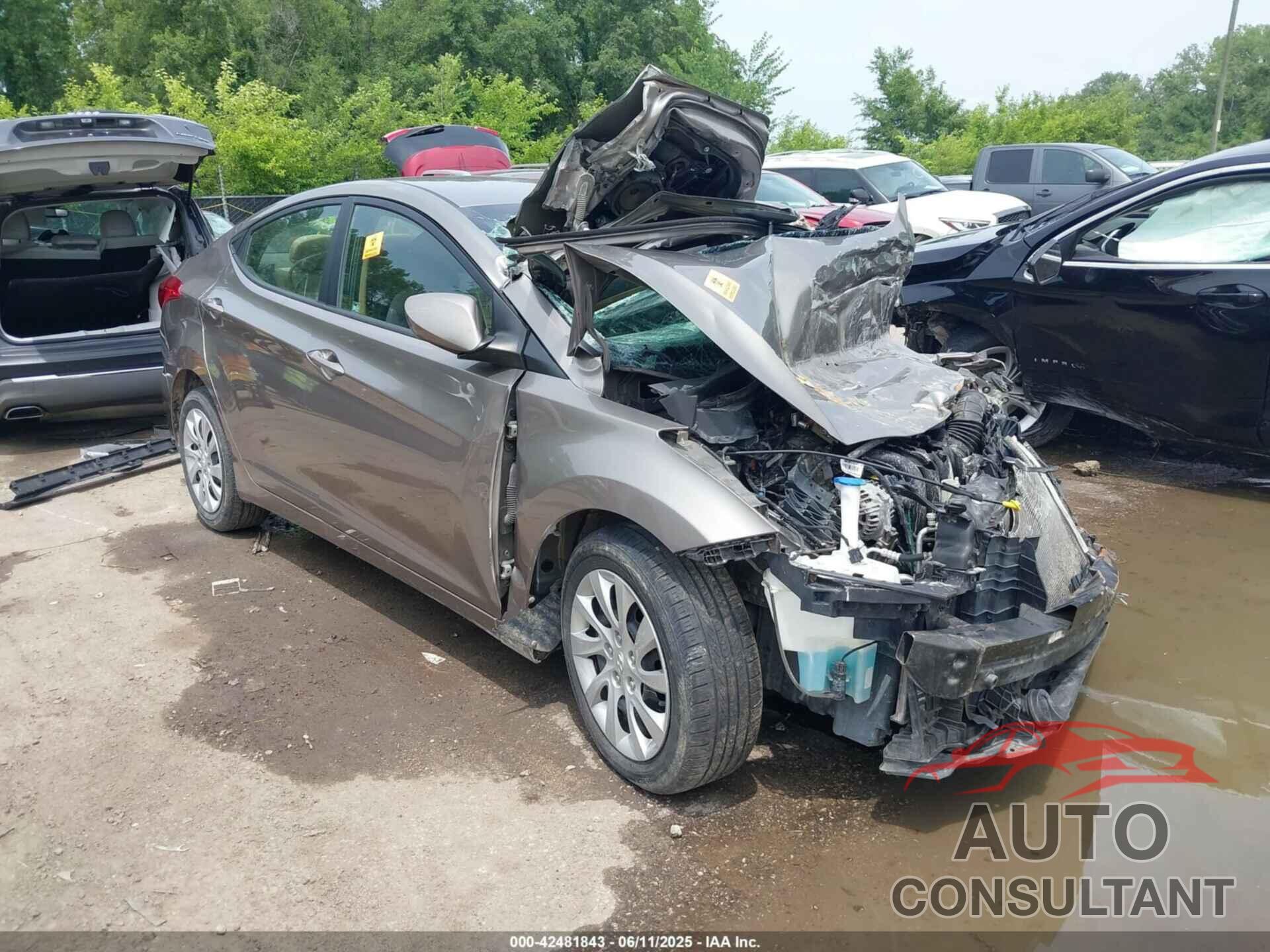 HYUNDAI ELANTRA 2012 - 5NPDH4AE7CH096129