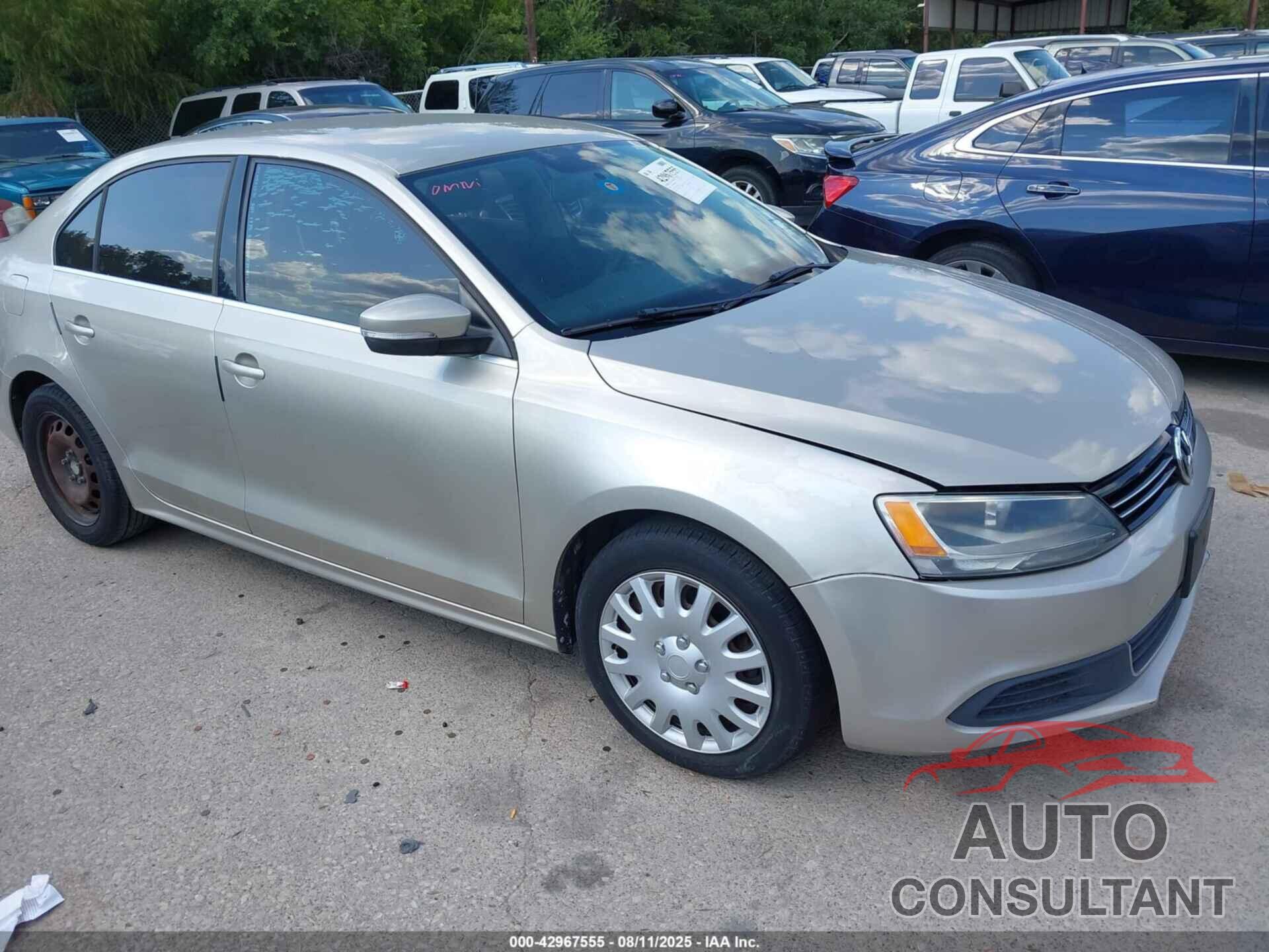 VOLKSWAGEN JETTA 2013 - 3VWDP7AJ4DM243341