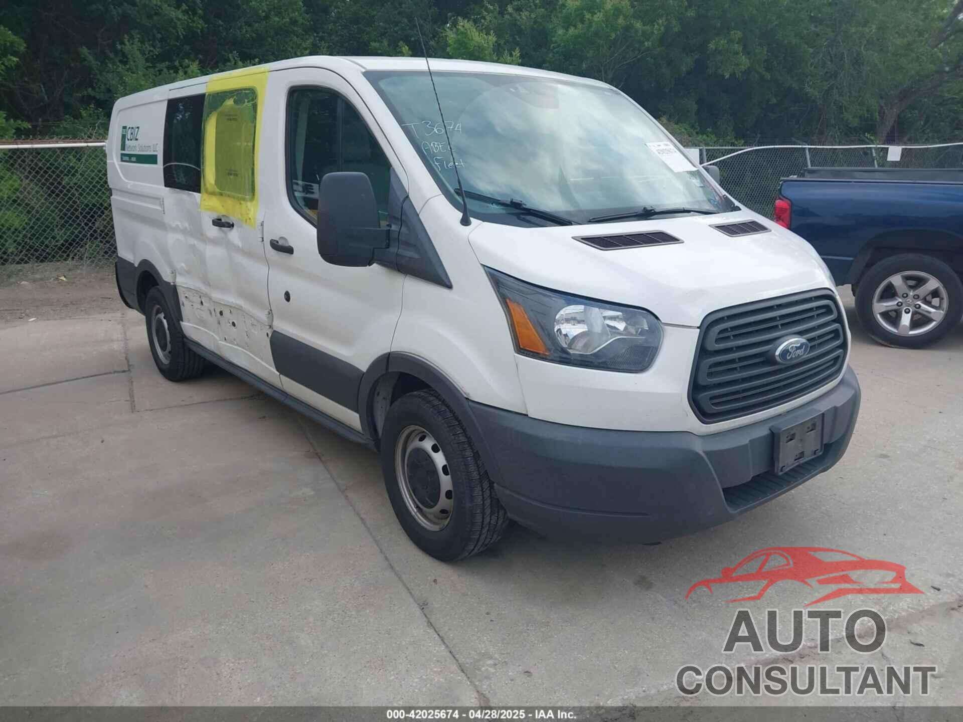 FORD TRANSIT-150 2018 - 1FTYE1ZM2JKB30853