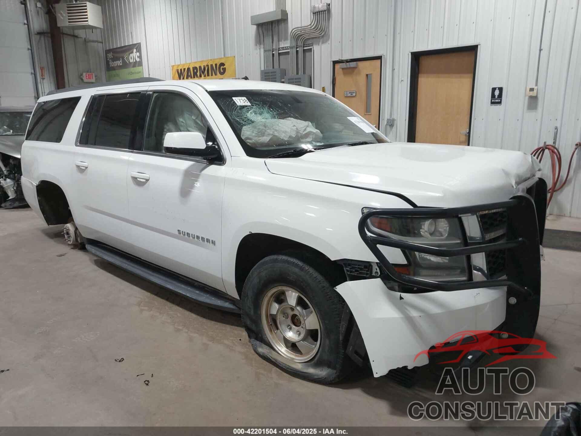 CHEVROLET SUBURBAN 2018 - 1GNSKKEC8JR336405