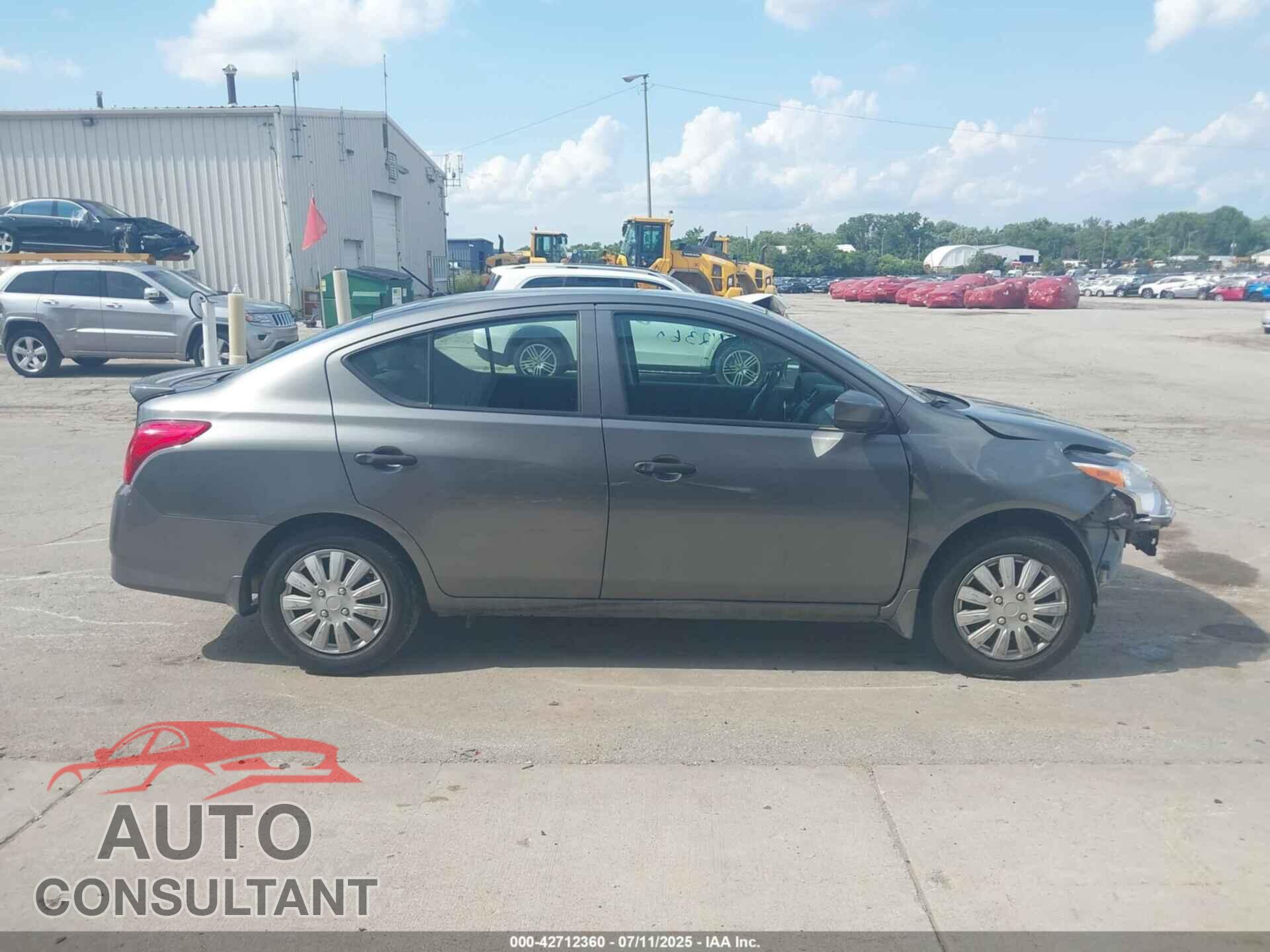 NISSAN VERSA 2019 - 3N1CN7AP3KL839295