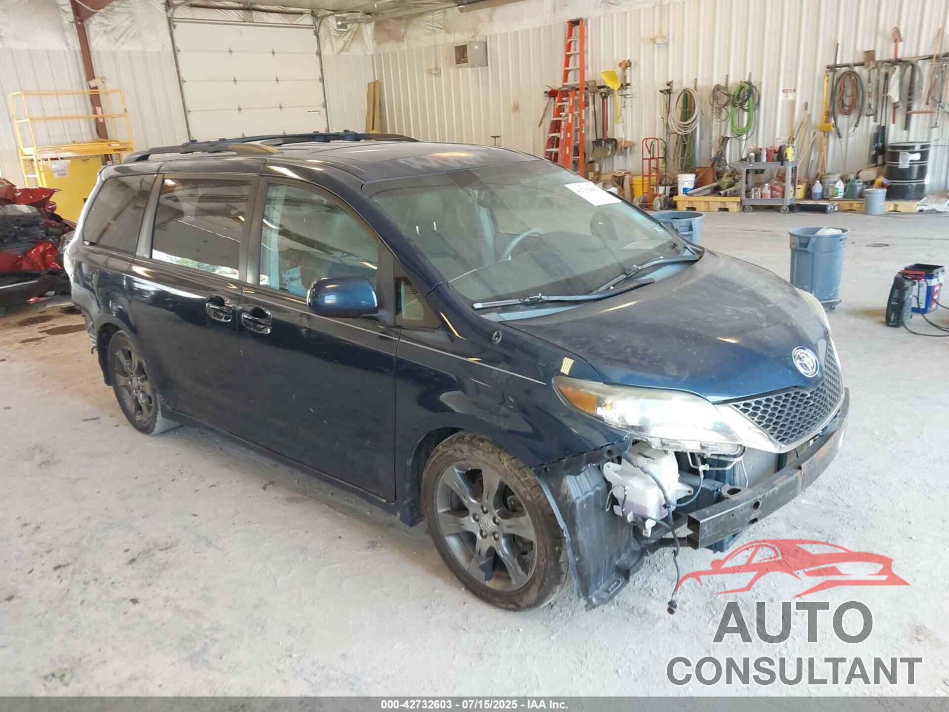 TOYOTA SIENNA 2012 - 5TDXK3DC7CS224141
