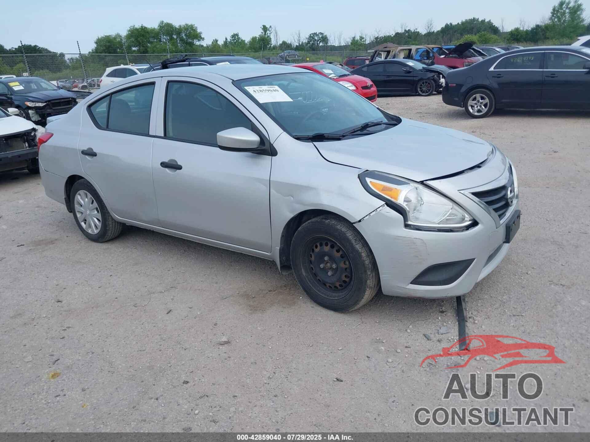 NISSAN VERSA 2017 - 3N1CN7AP0HL801788