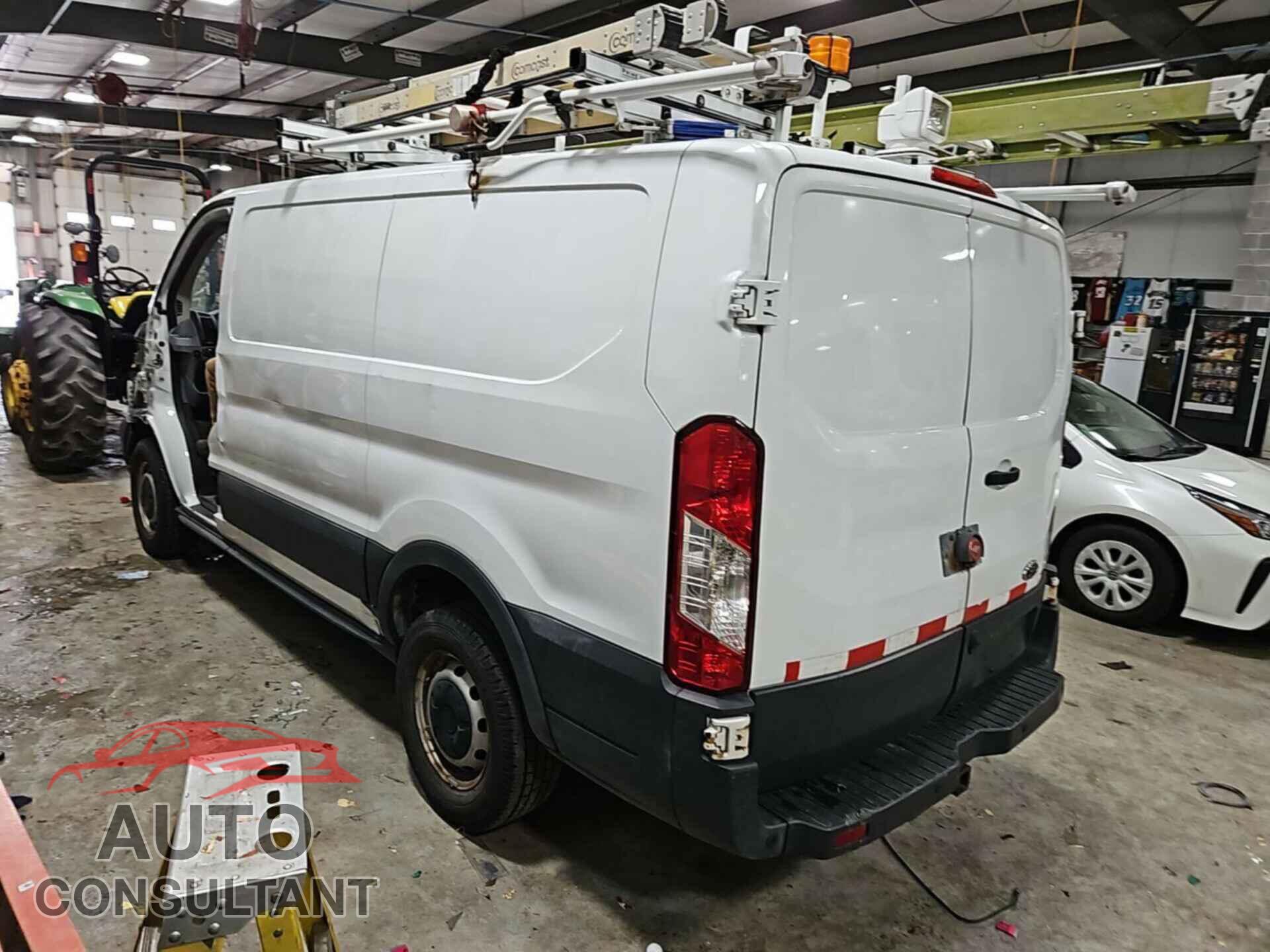 FORD TRANSIT 2016 - 1FTYR1YM8GKB55464